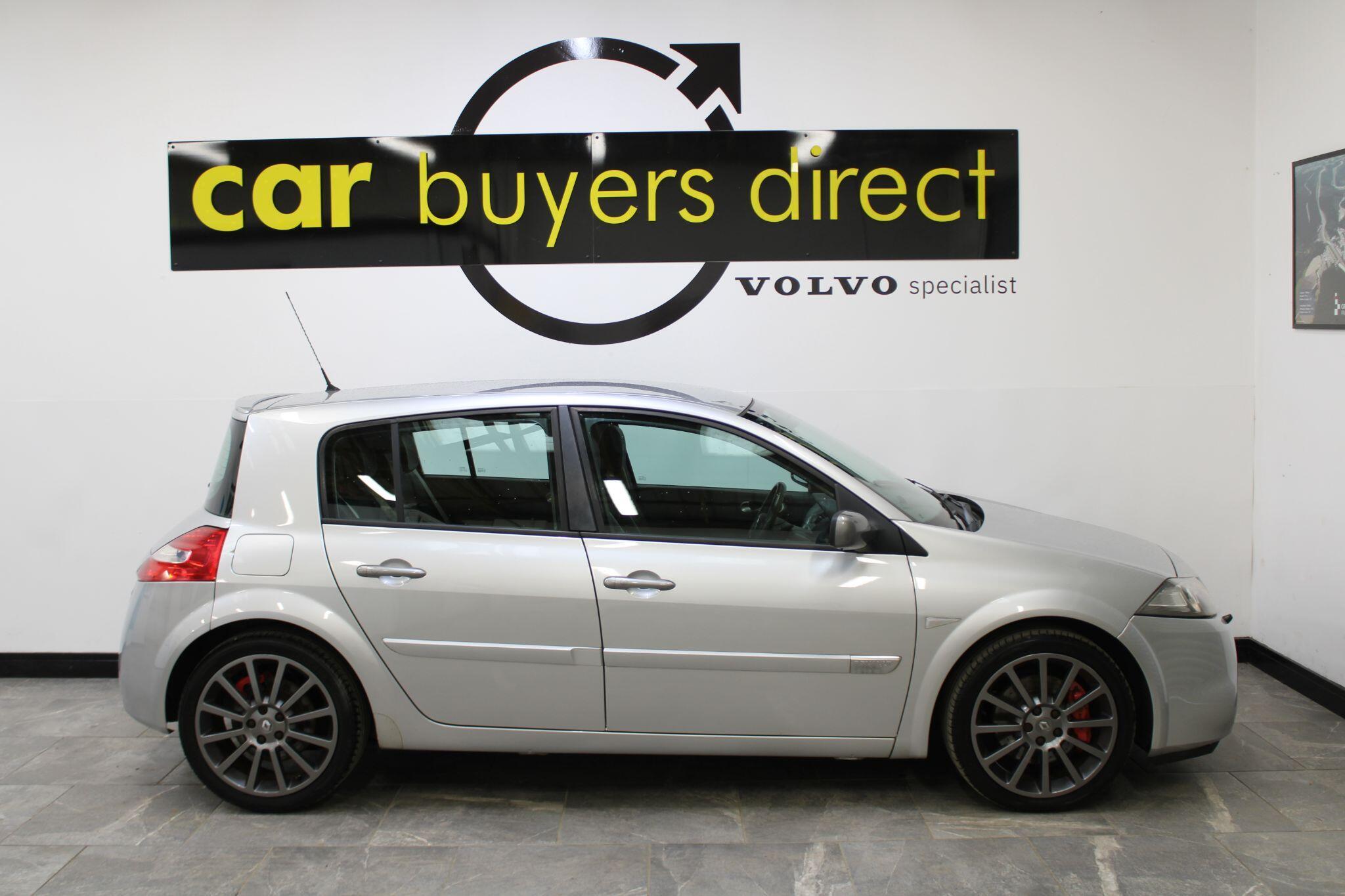 Renault Megane - Image 18