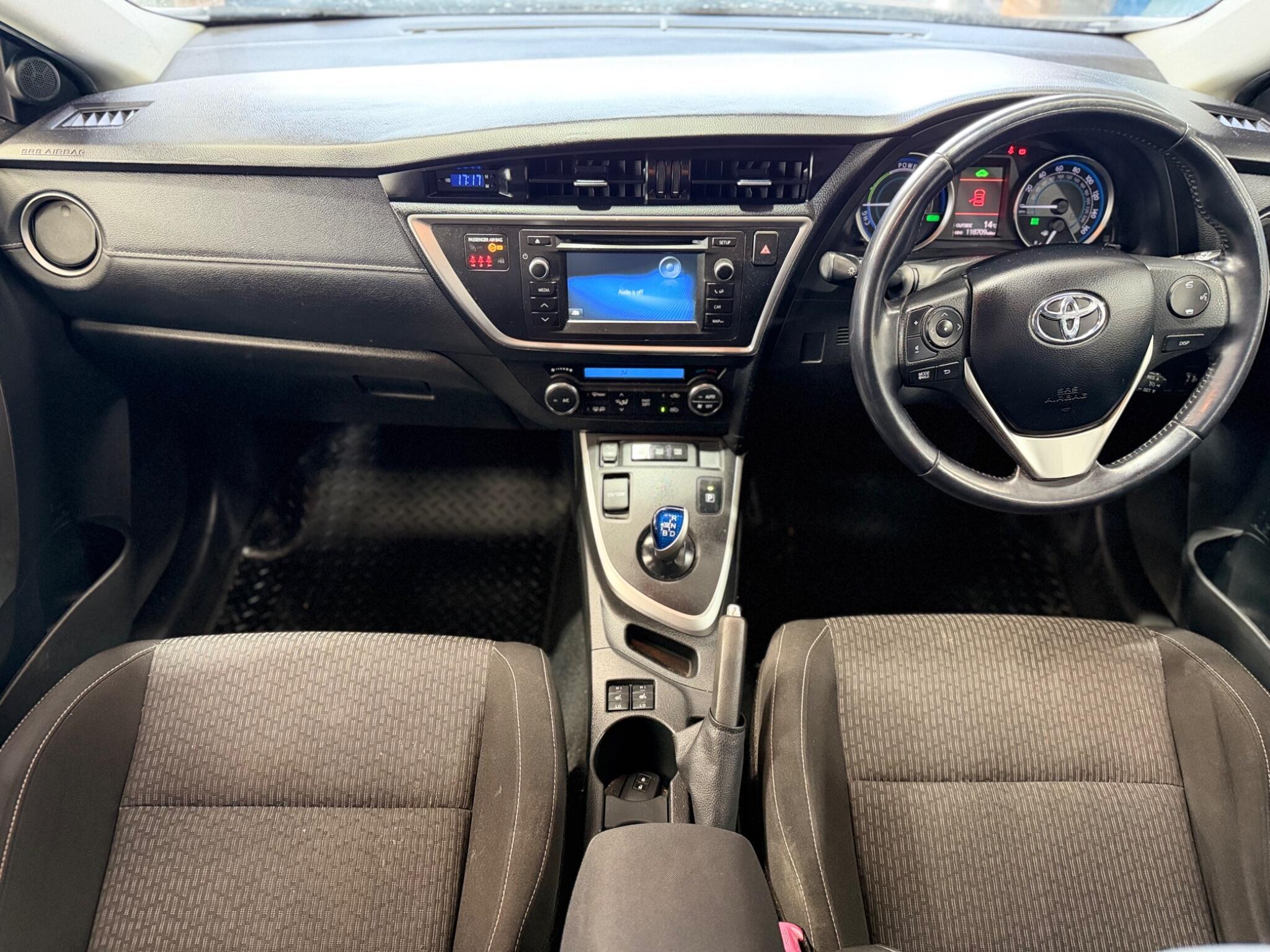 Toyota Auris - Image 38