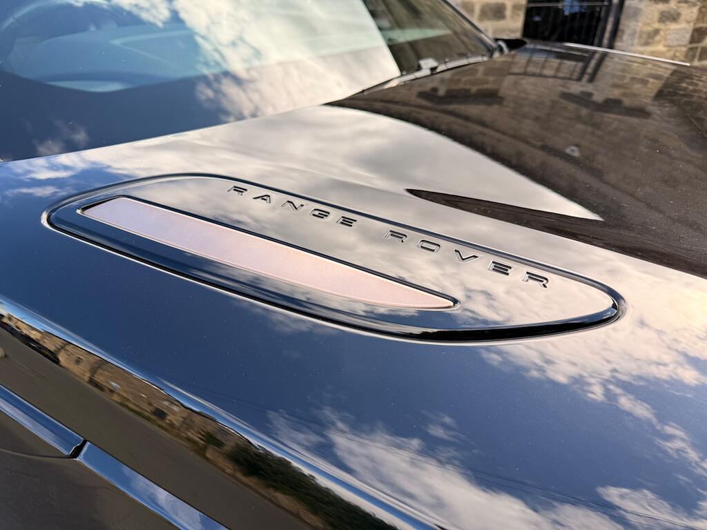 Land Rover Range Rover Velar - Image 17