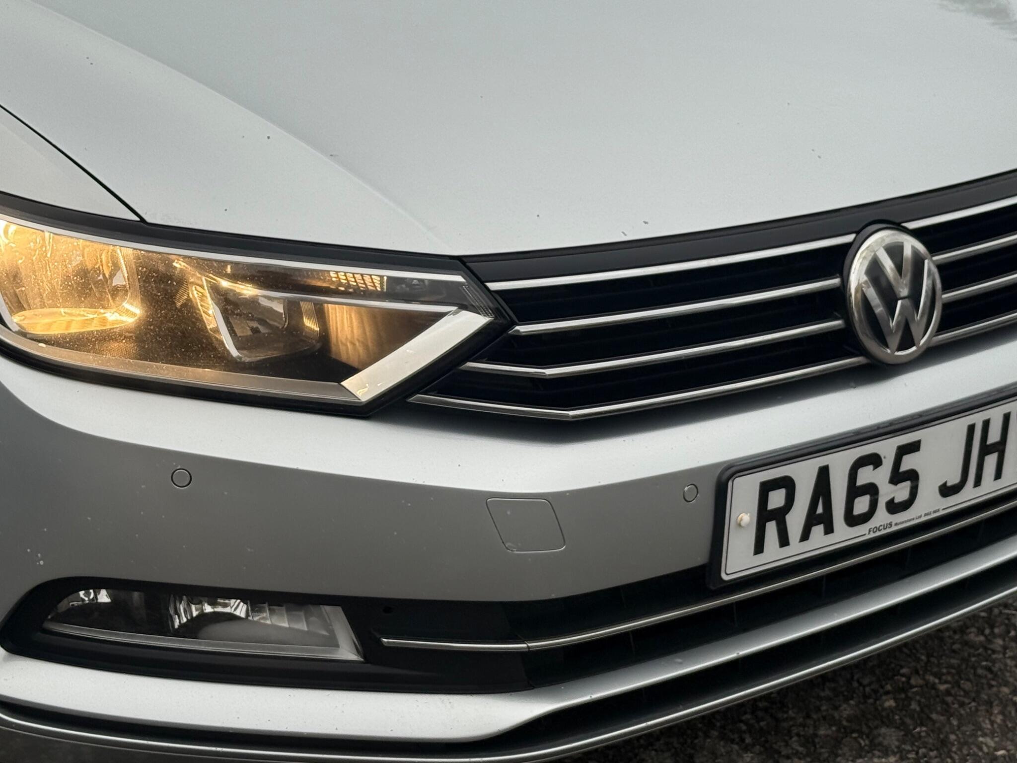 Volkswagen Passat - Image 46