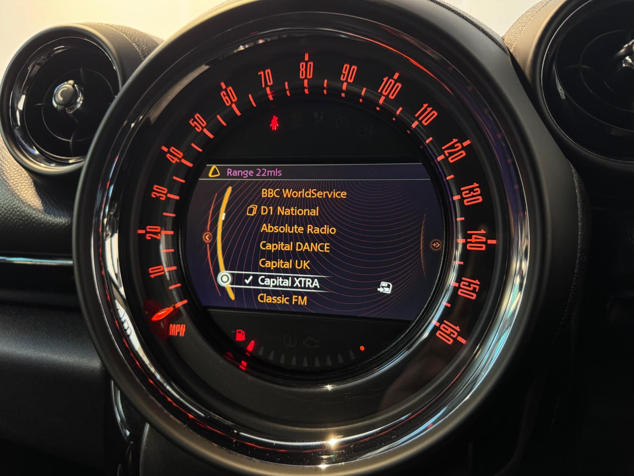 MINI Paceman - Image 14