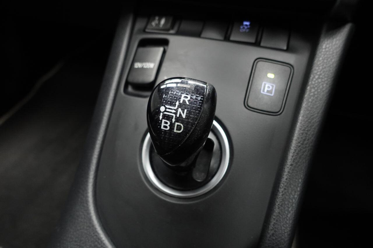 Toyota Auris - Image 41