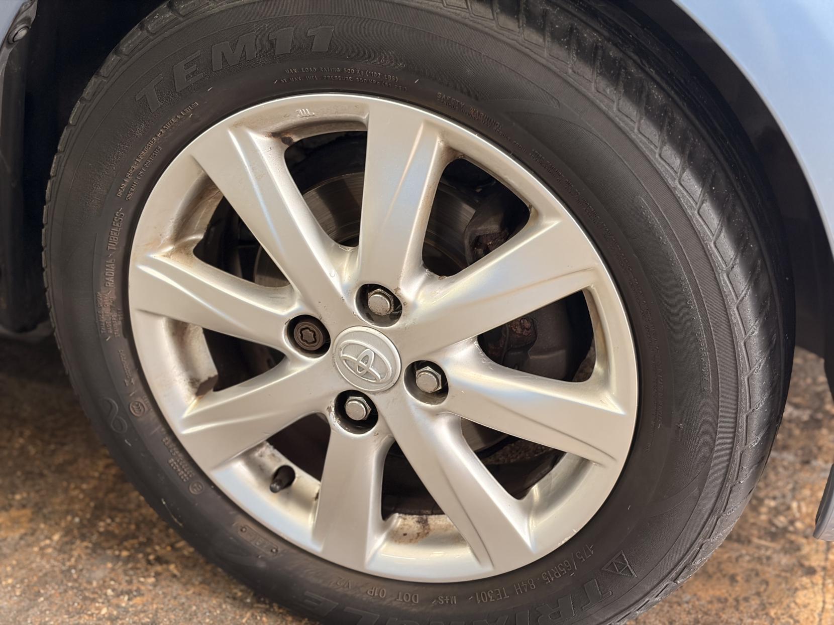 Toyota Yaris - Image 17