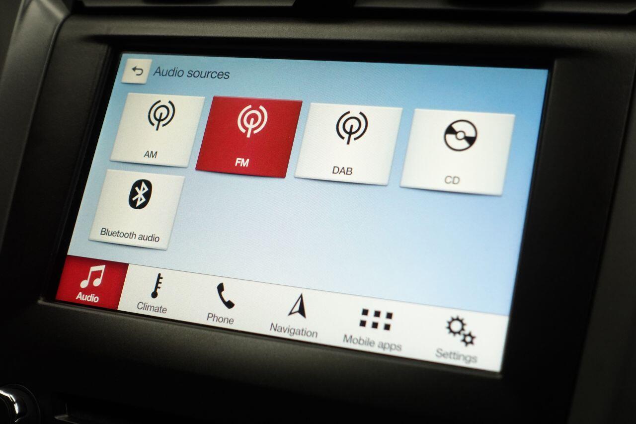 Ford Mondeo - Image 35