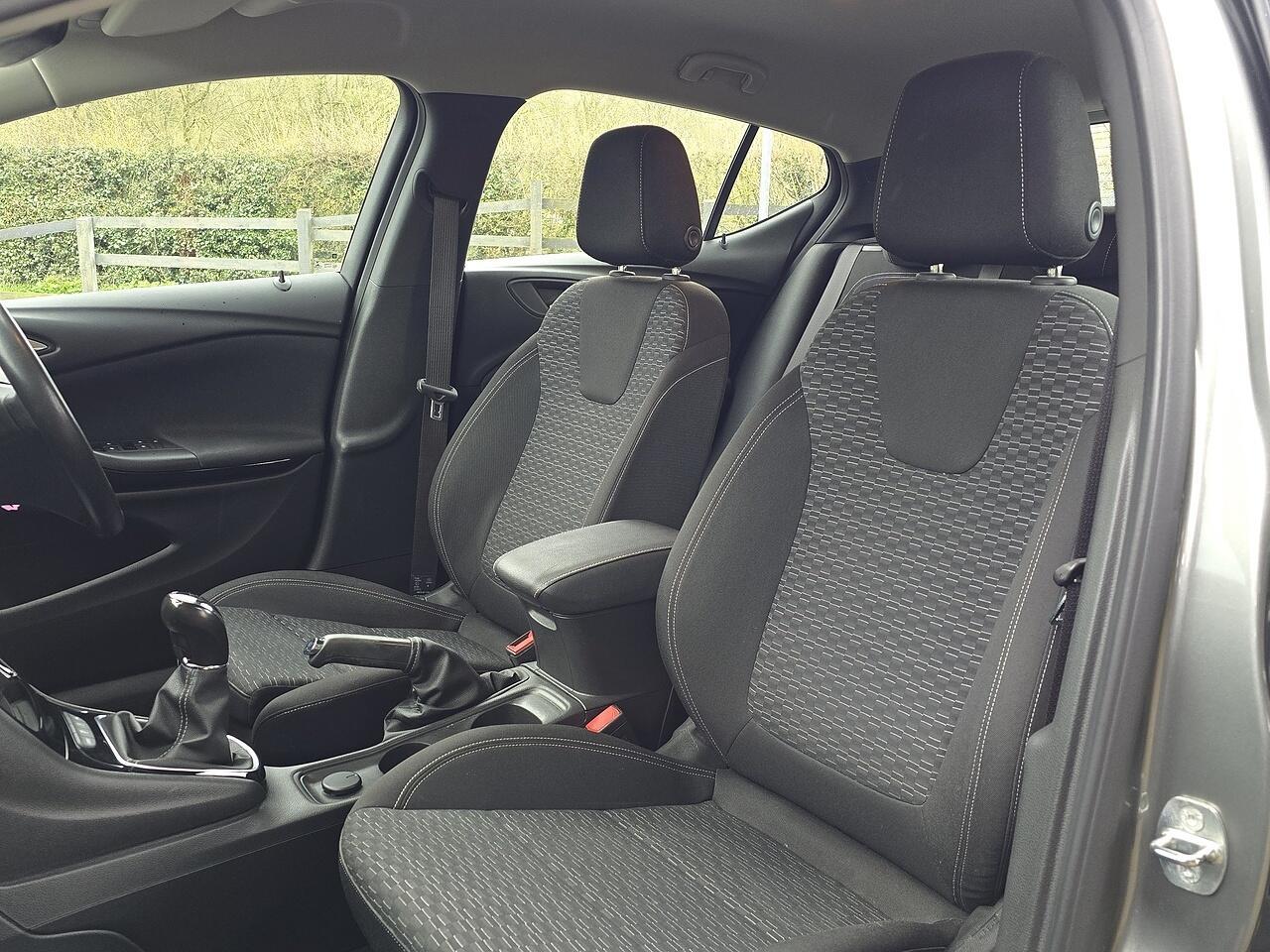 Vauxhall Astra - Image 3