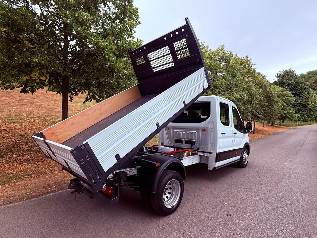Ford Transit - Image 9