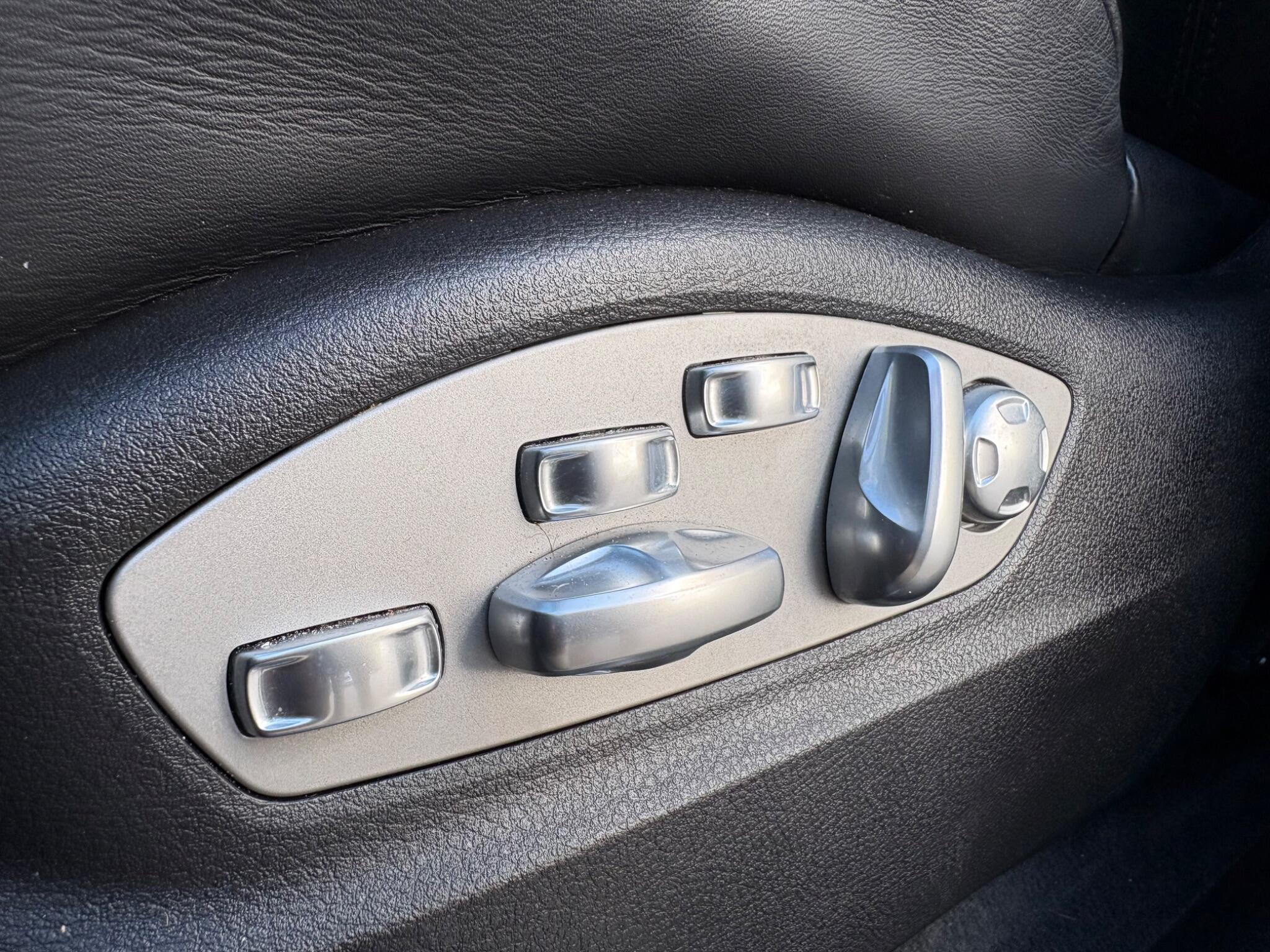 Porsche Macan - Image 15