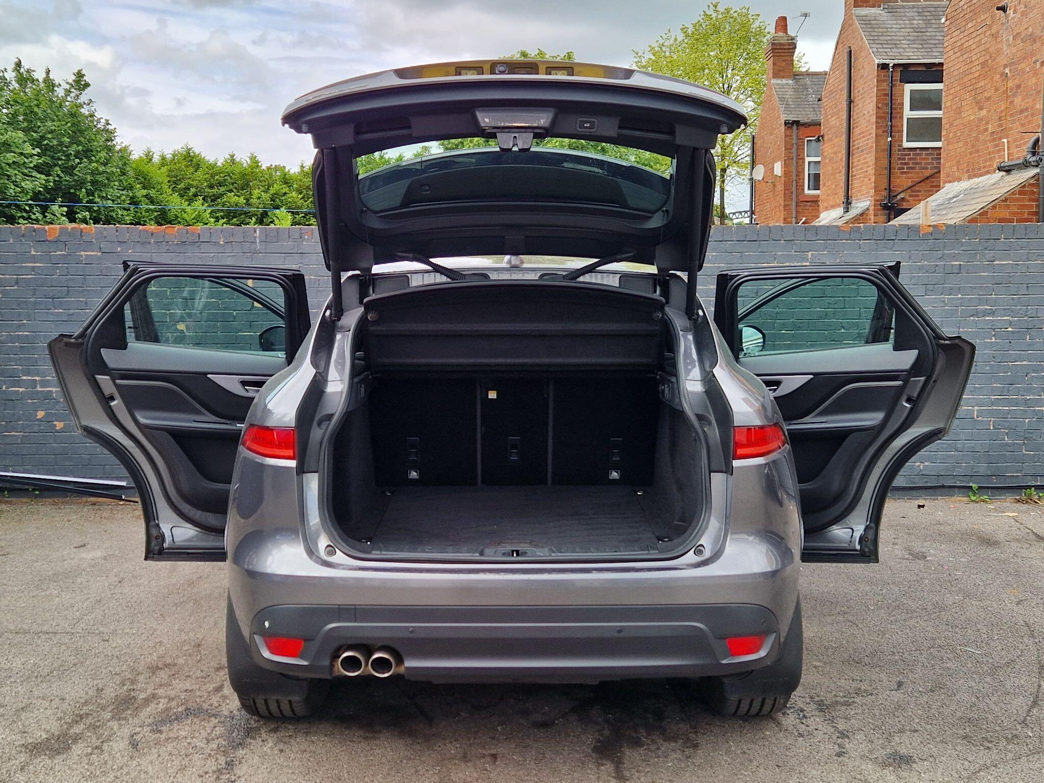 Jaguar F-Pace - Image 20