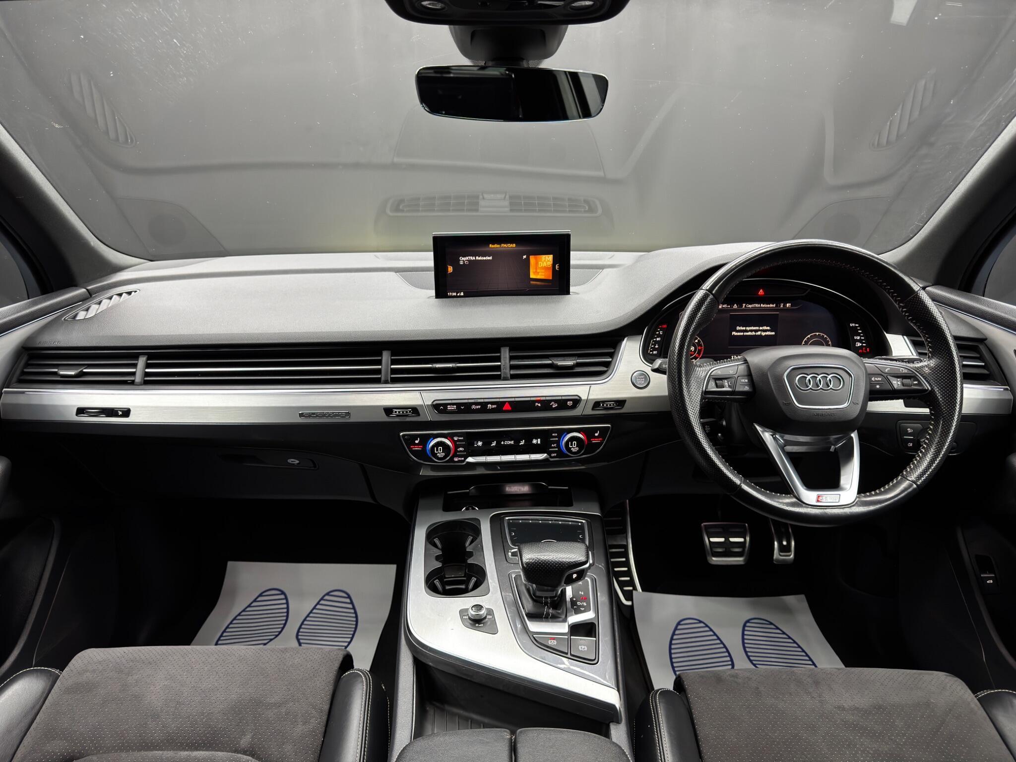 Audi Q7 - Image 10