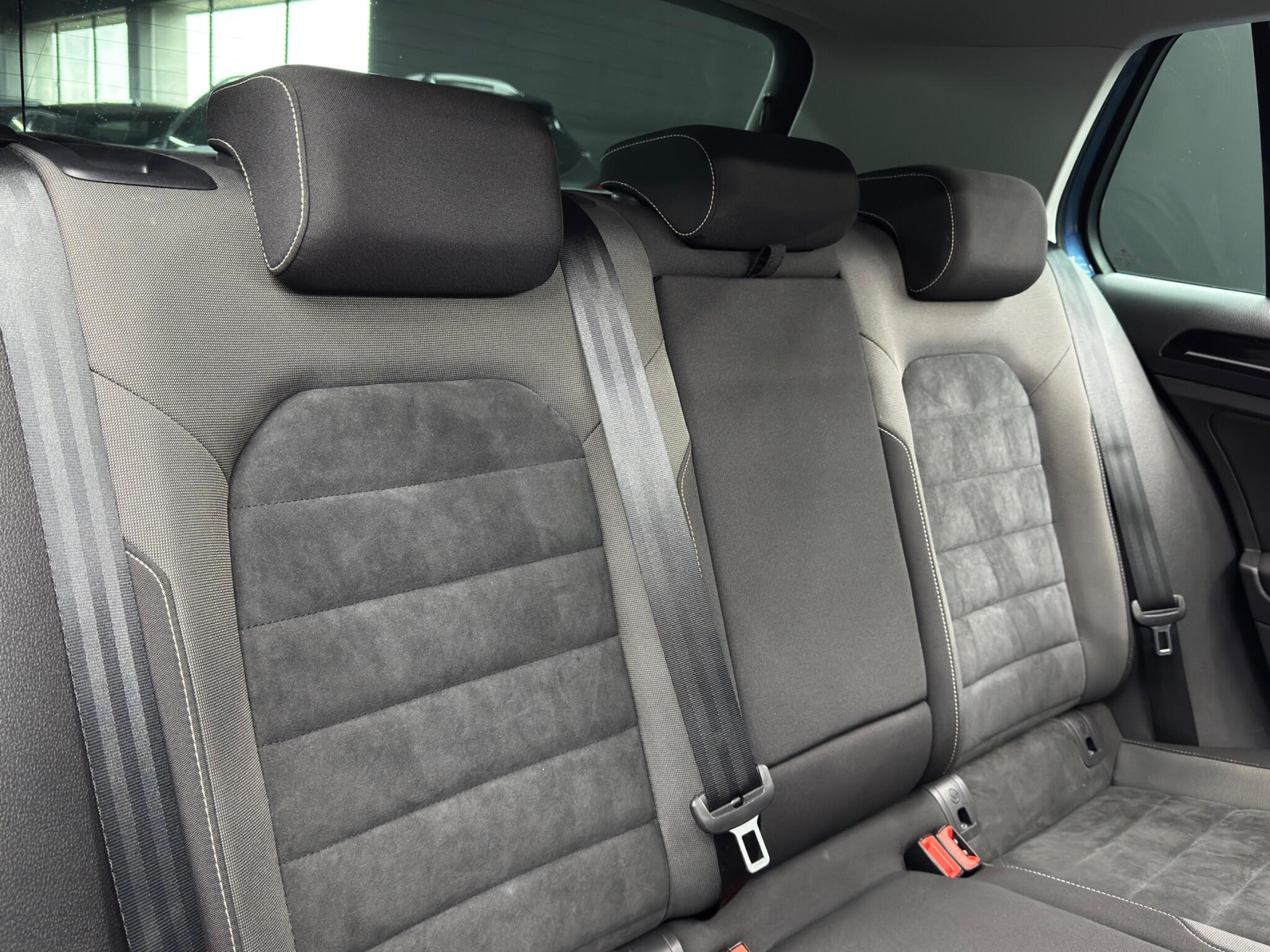 Volkswagen Golf - Image 15