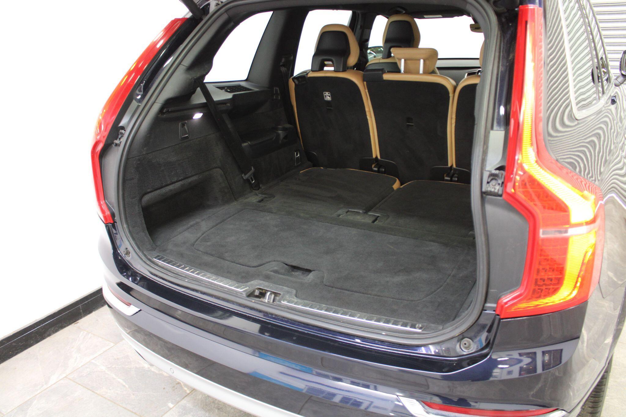 Volvo XC90 - Image 56