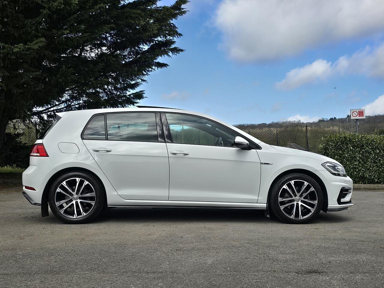 Volkswagen Golf - Image 16