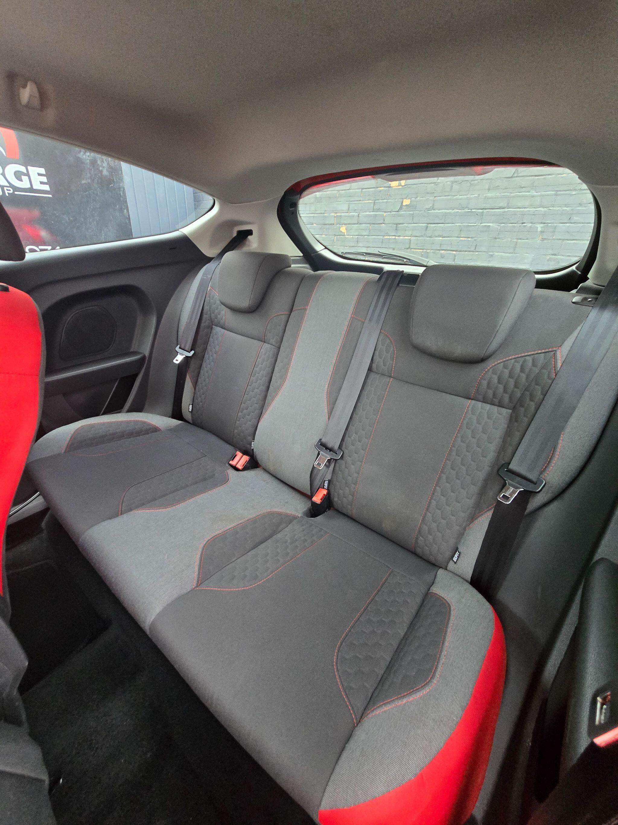 Ford Fiesta - Image 49