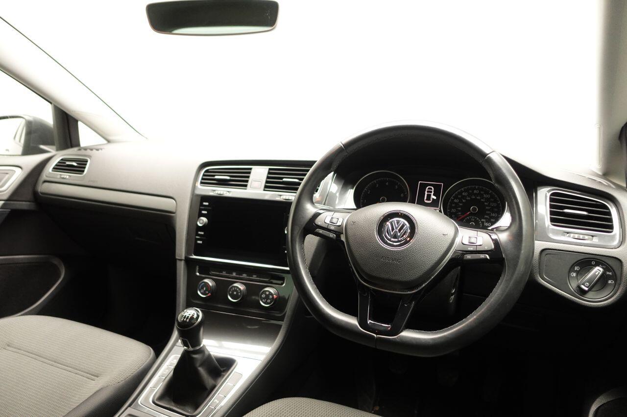 Volkswagen Golf - Image 17