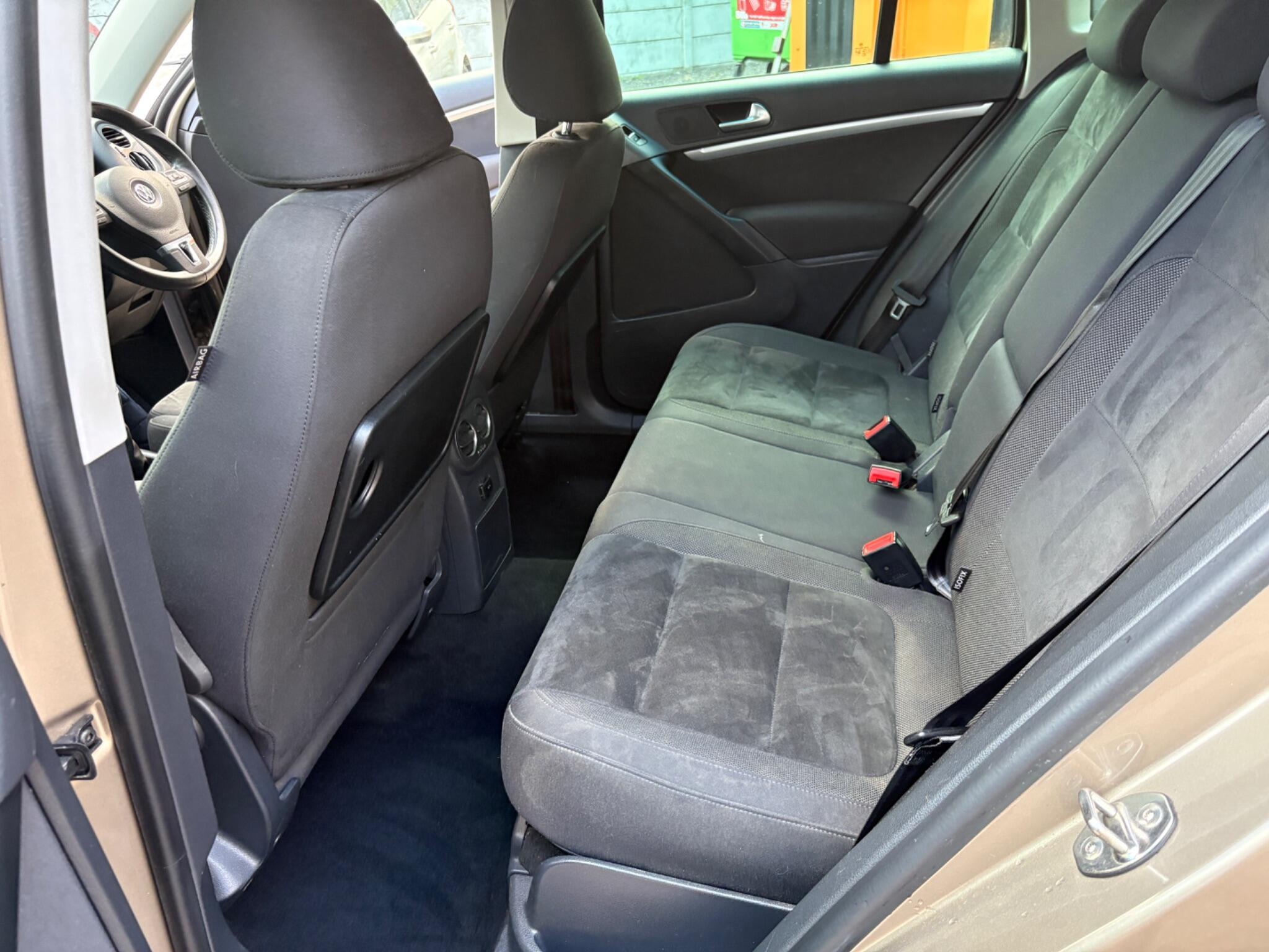 Volkswagen Tiguan - Image 18