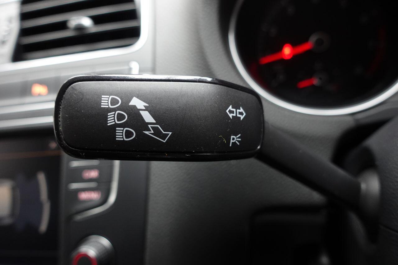 Volkswagen Polo - Image 13
