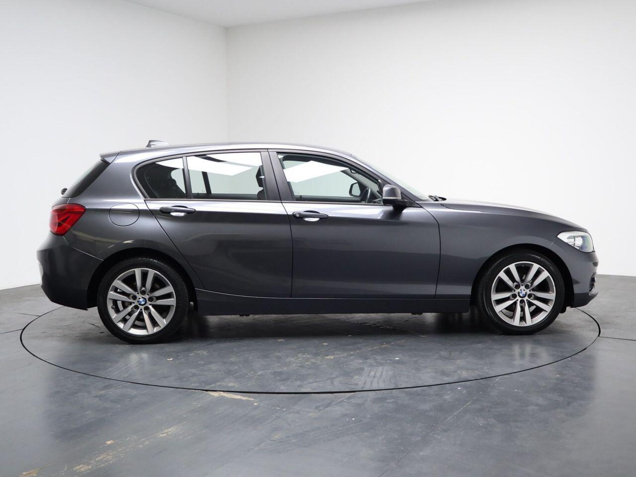 BMW 1 Series - Image 14