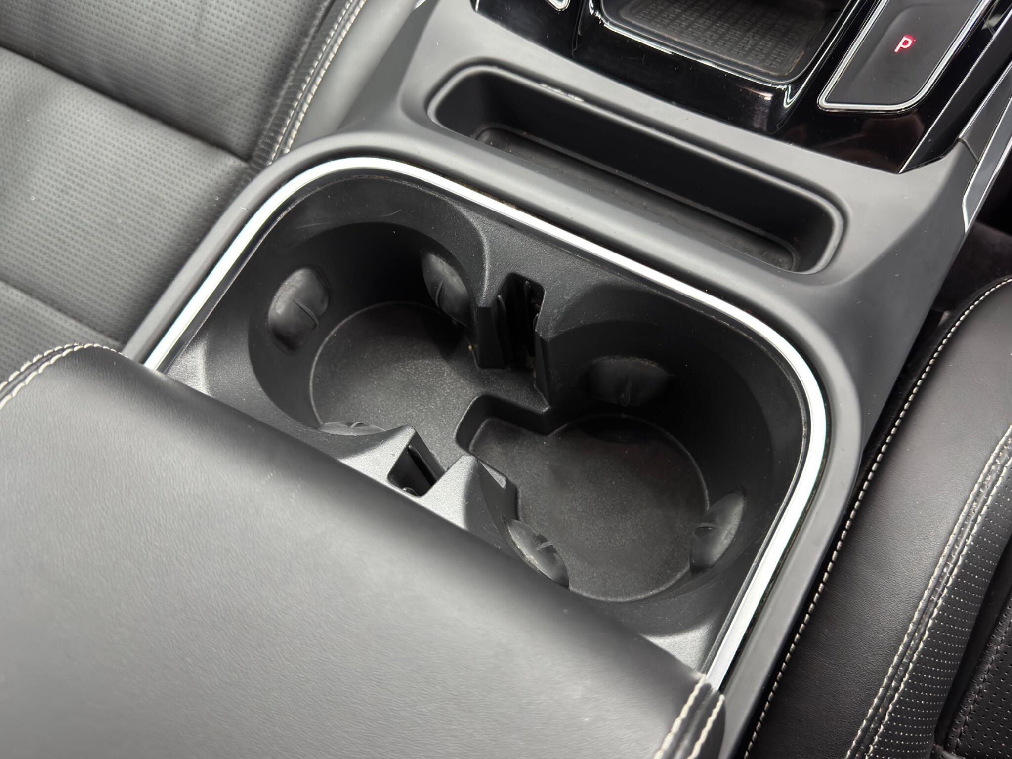 Jaguar I-Pace - Image 24