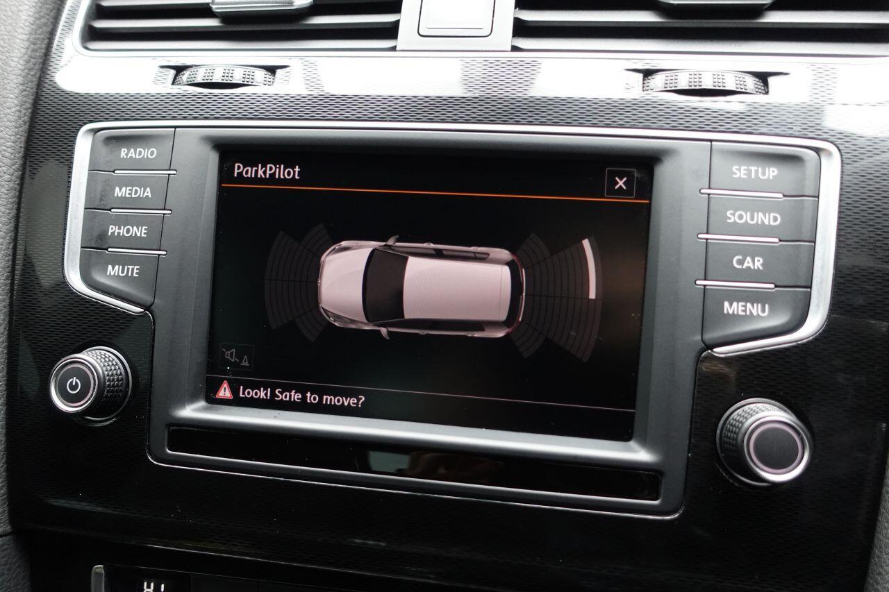 Volkswagen Golf - Image 2