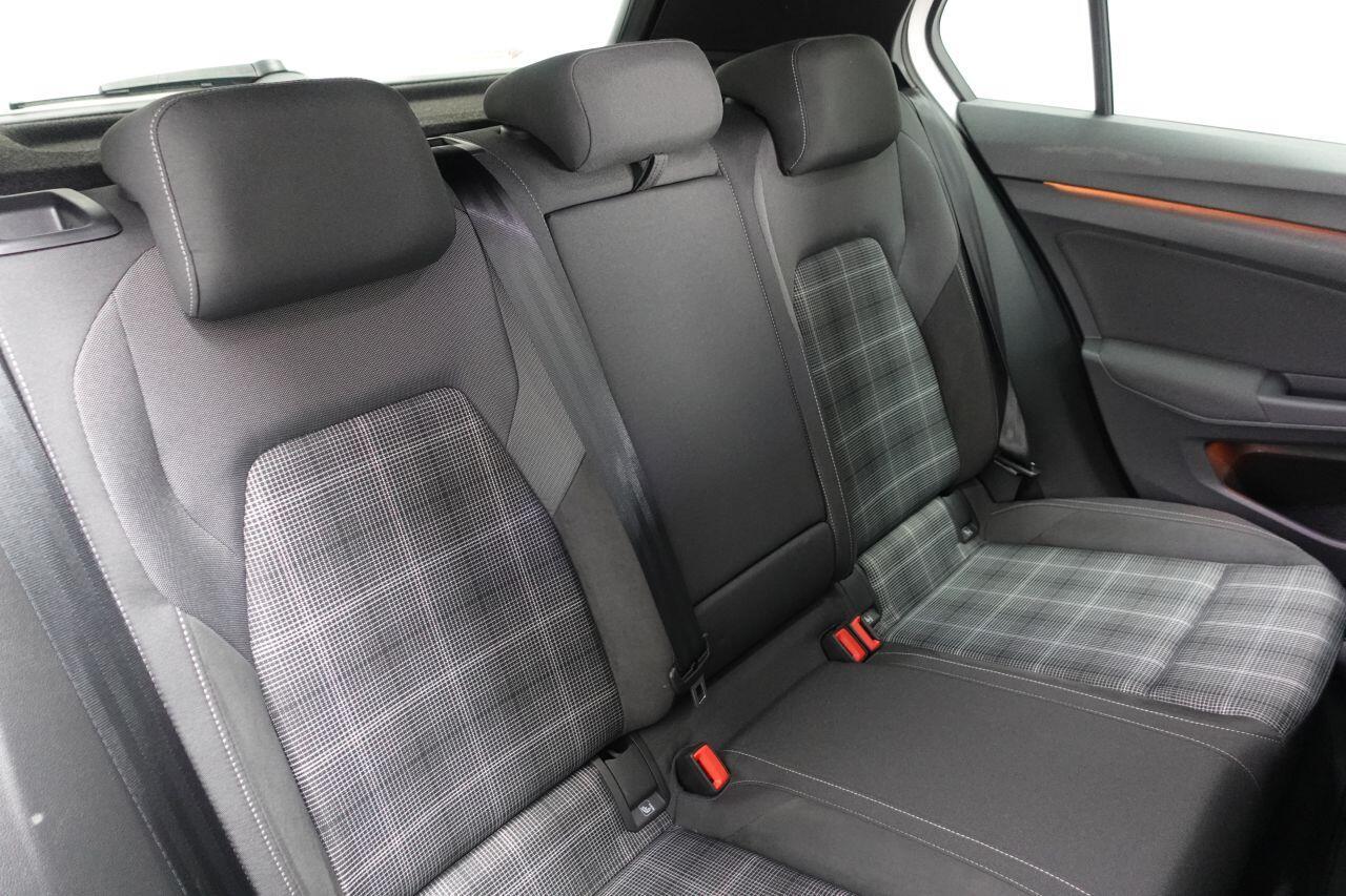 Volkswagen Golf - Image 20