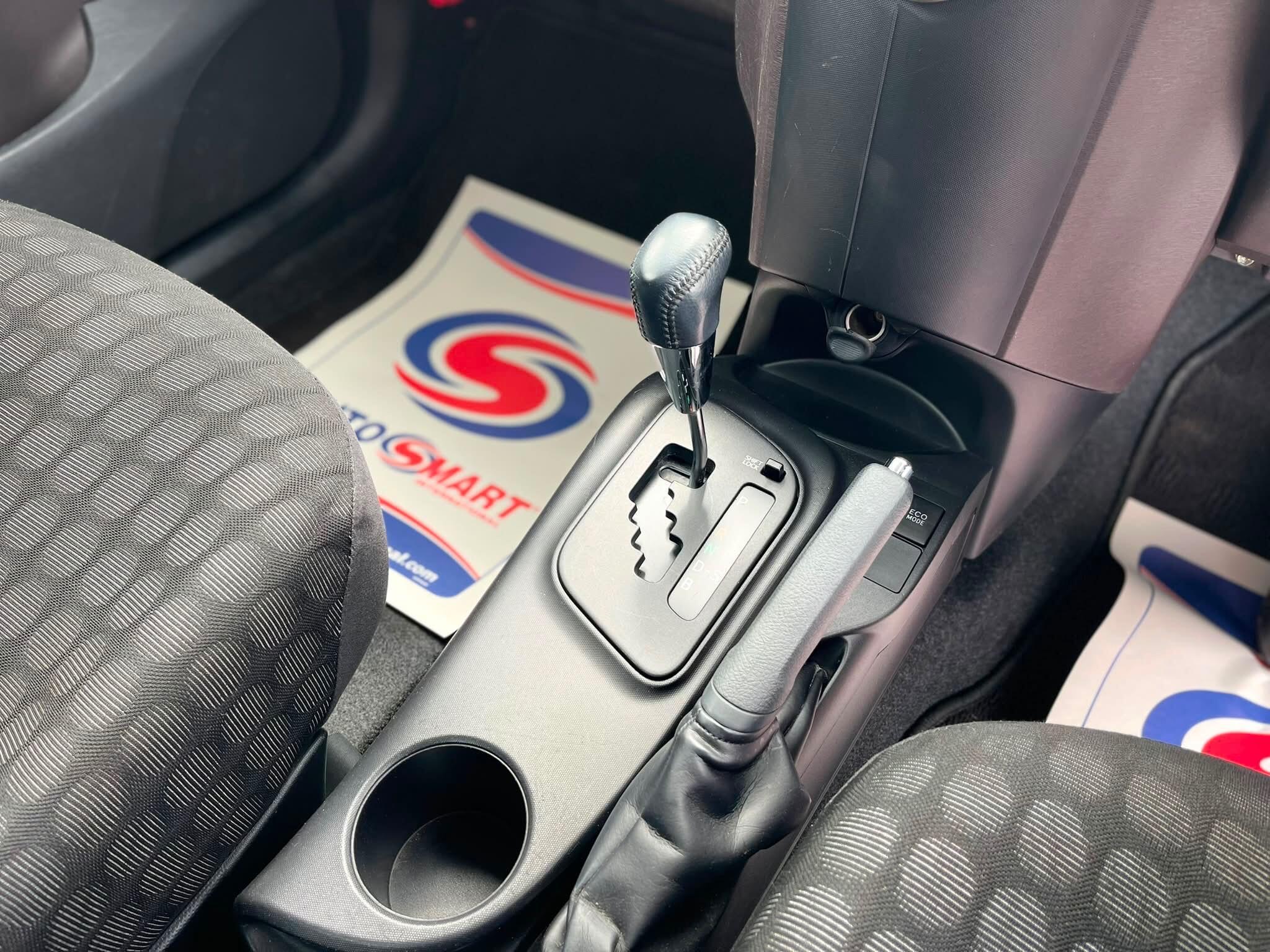 Toyota iQ - Image 15