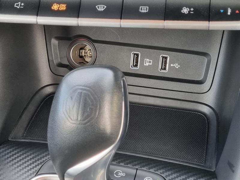 MG MG ZS - Image 21