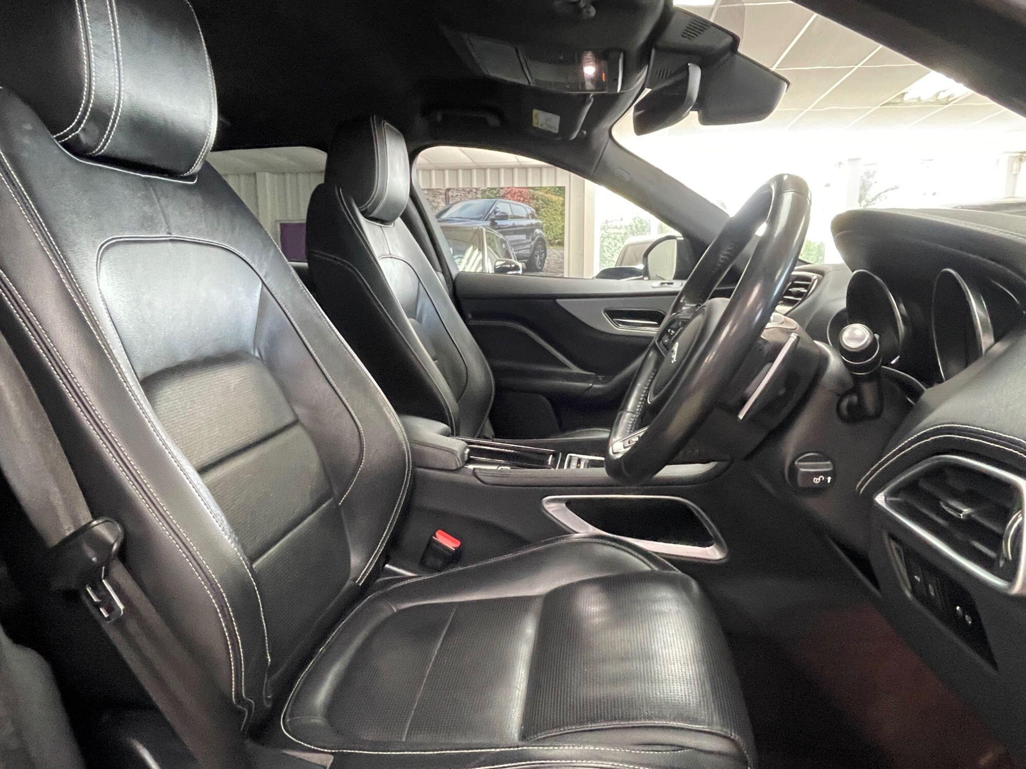 Jaguar F-Pace - Image 25