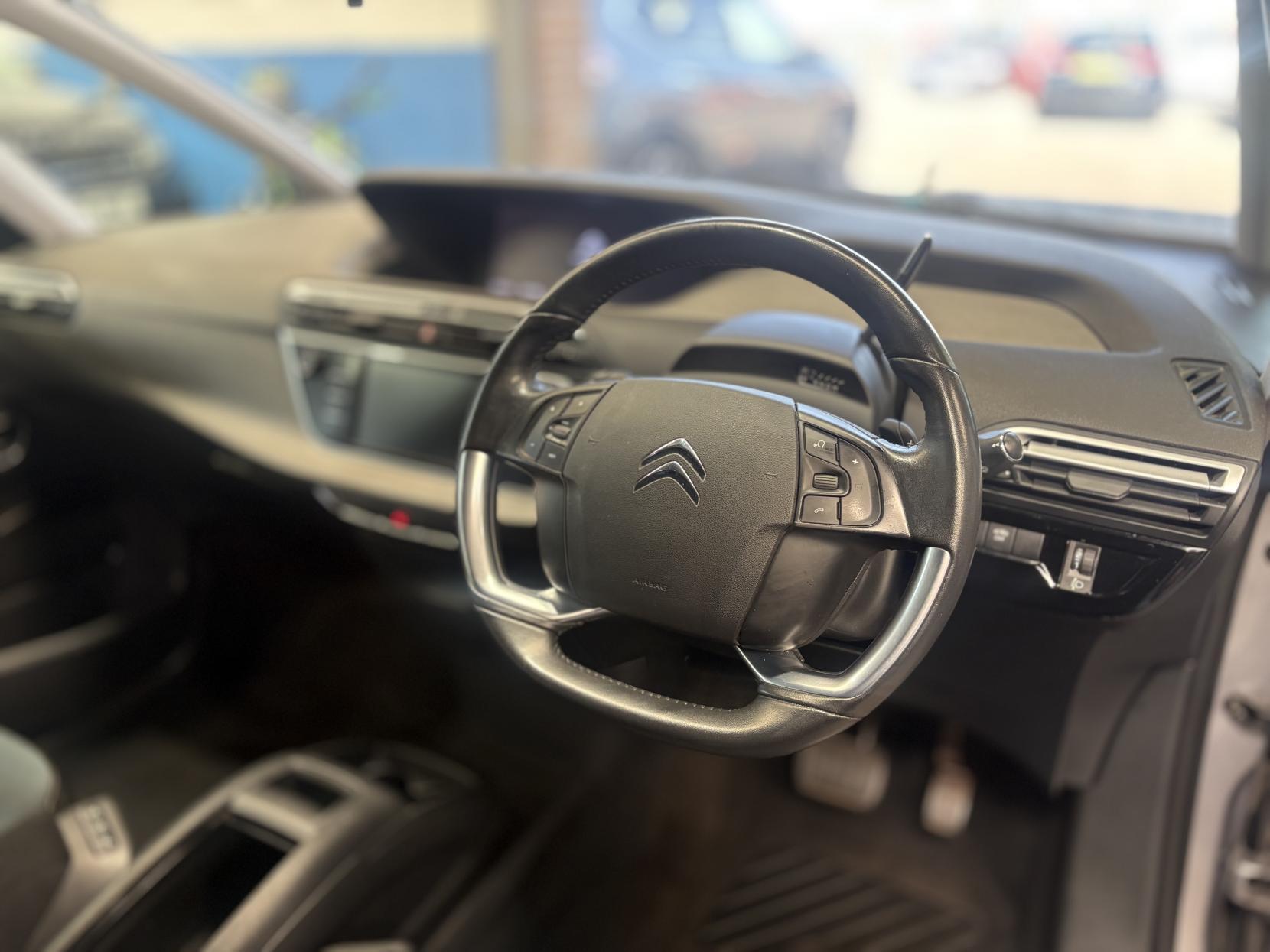 Citroen Grand C4 Spacetourer - Image 11