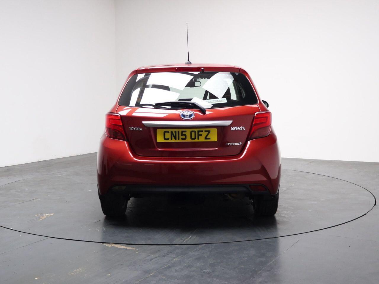 Toyota Yaris - Image 8