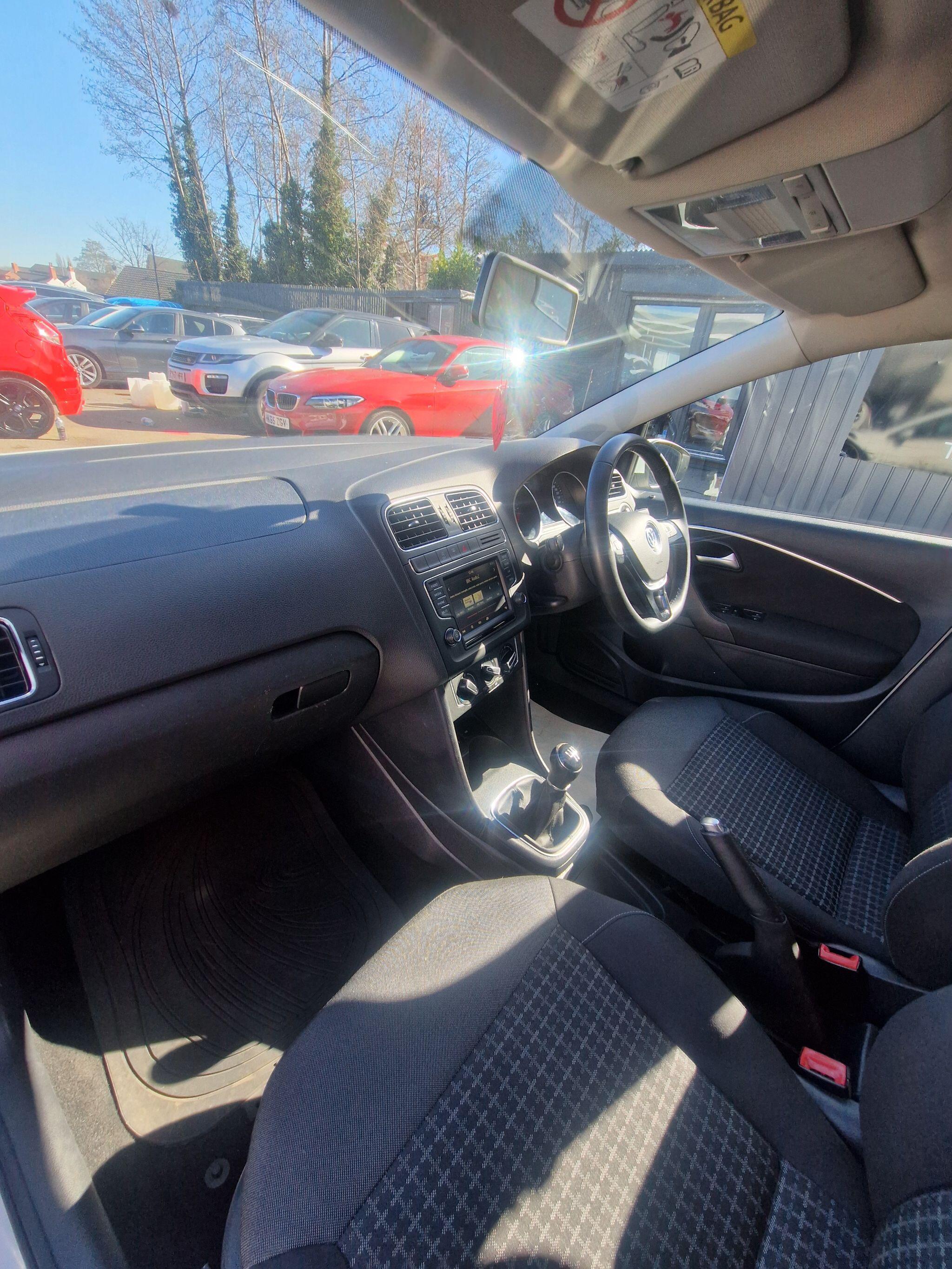 Volkswagen Polo - Image 31