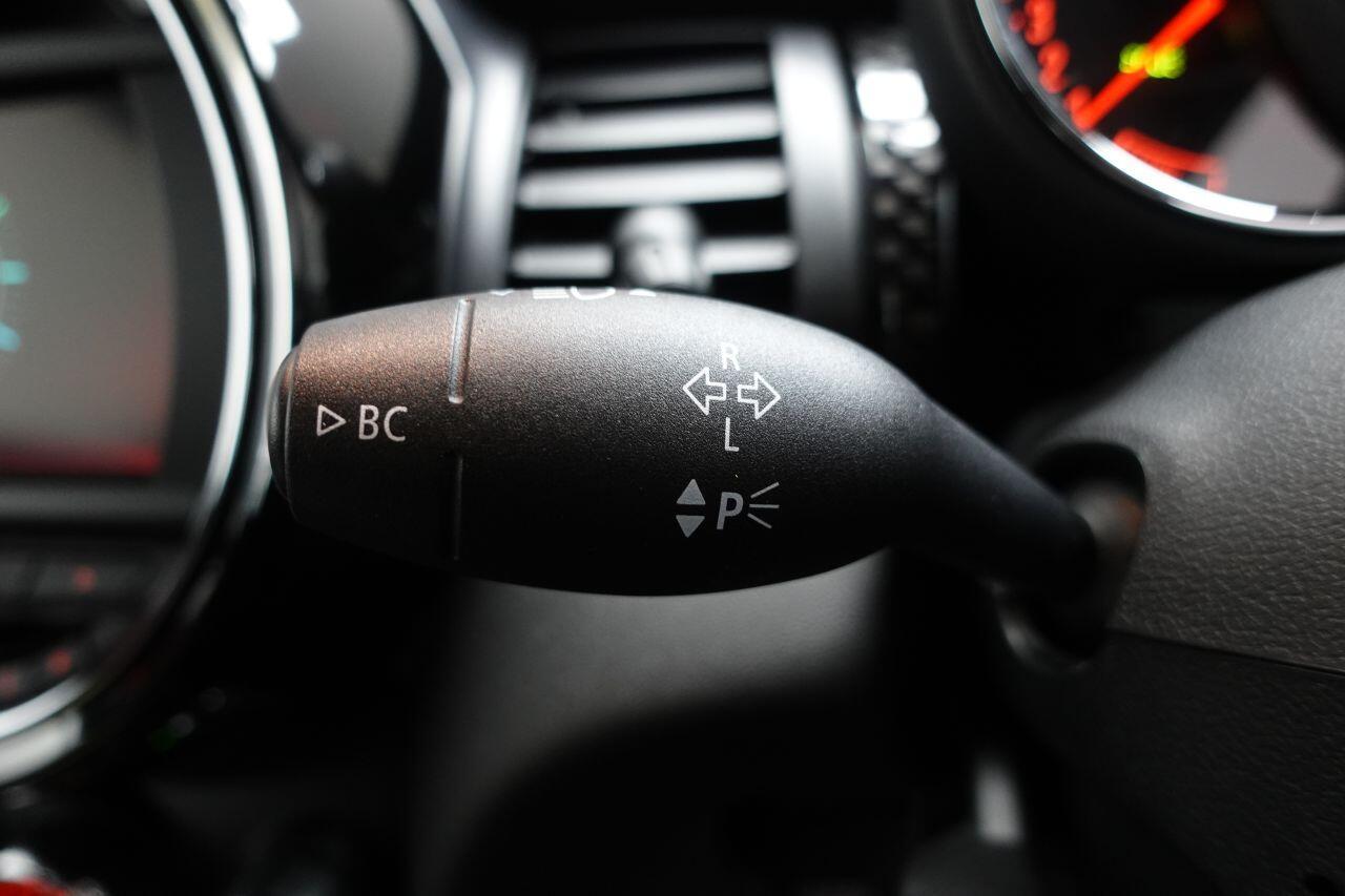 MINI Hatch - Image 29