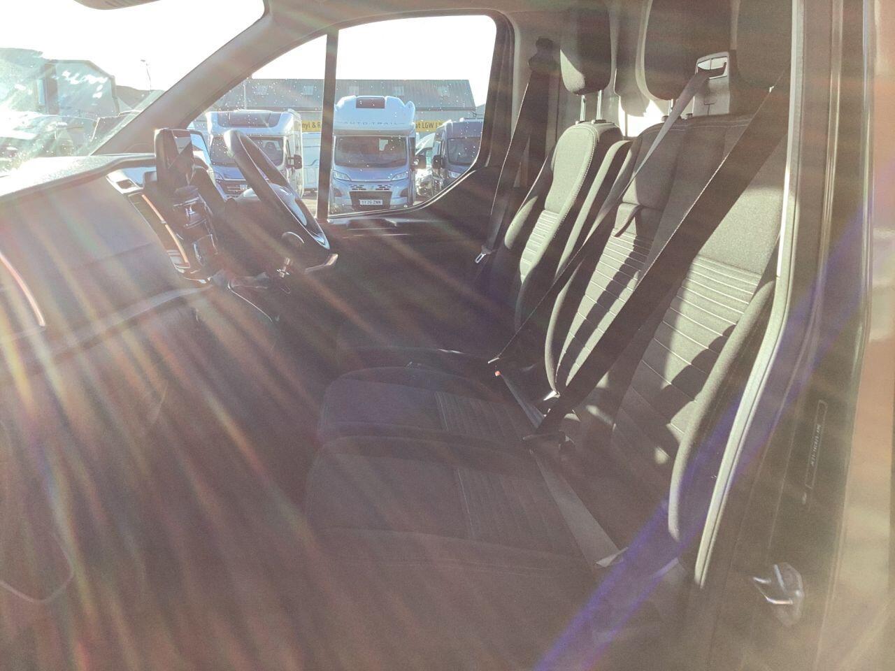 Ford Transit Custom - Image 17