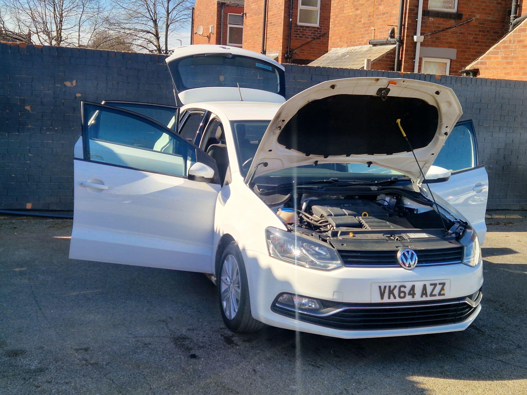 Volkswagen Polo - Image 11