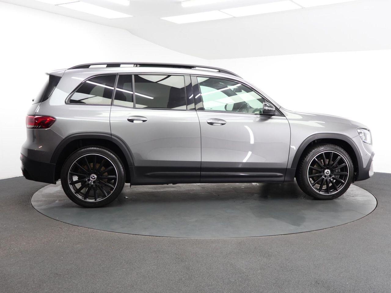 Mercedes-benz GLB - Image 13