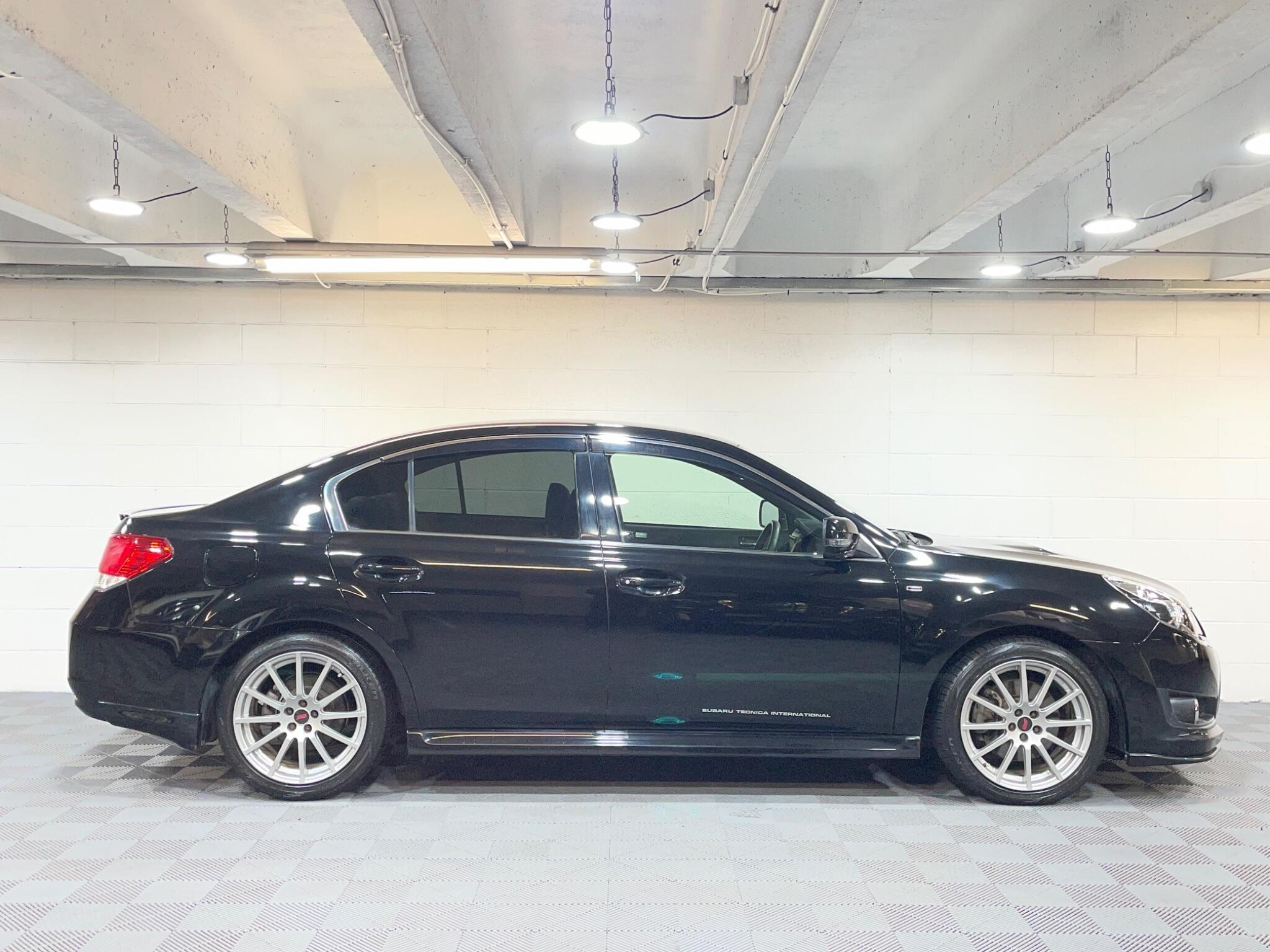 Subaru Legacy - Image 5