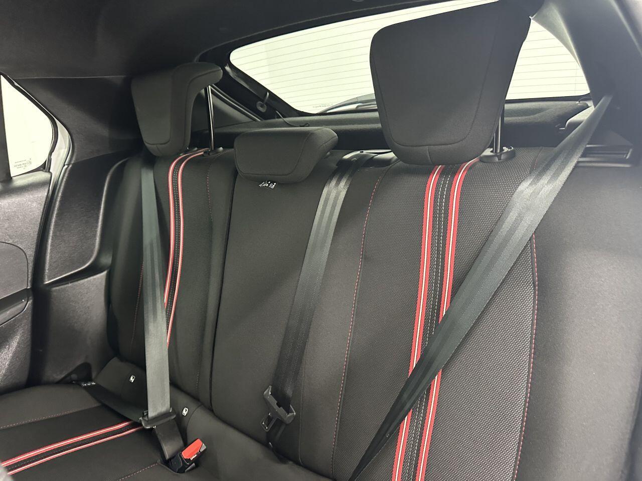 Vauxhall Corsa - Image 13