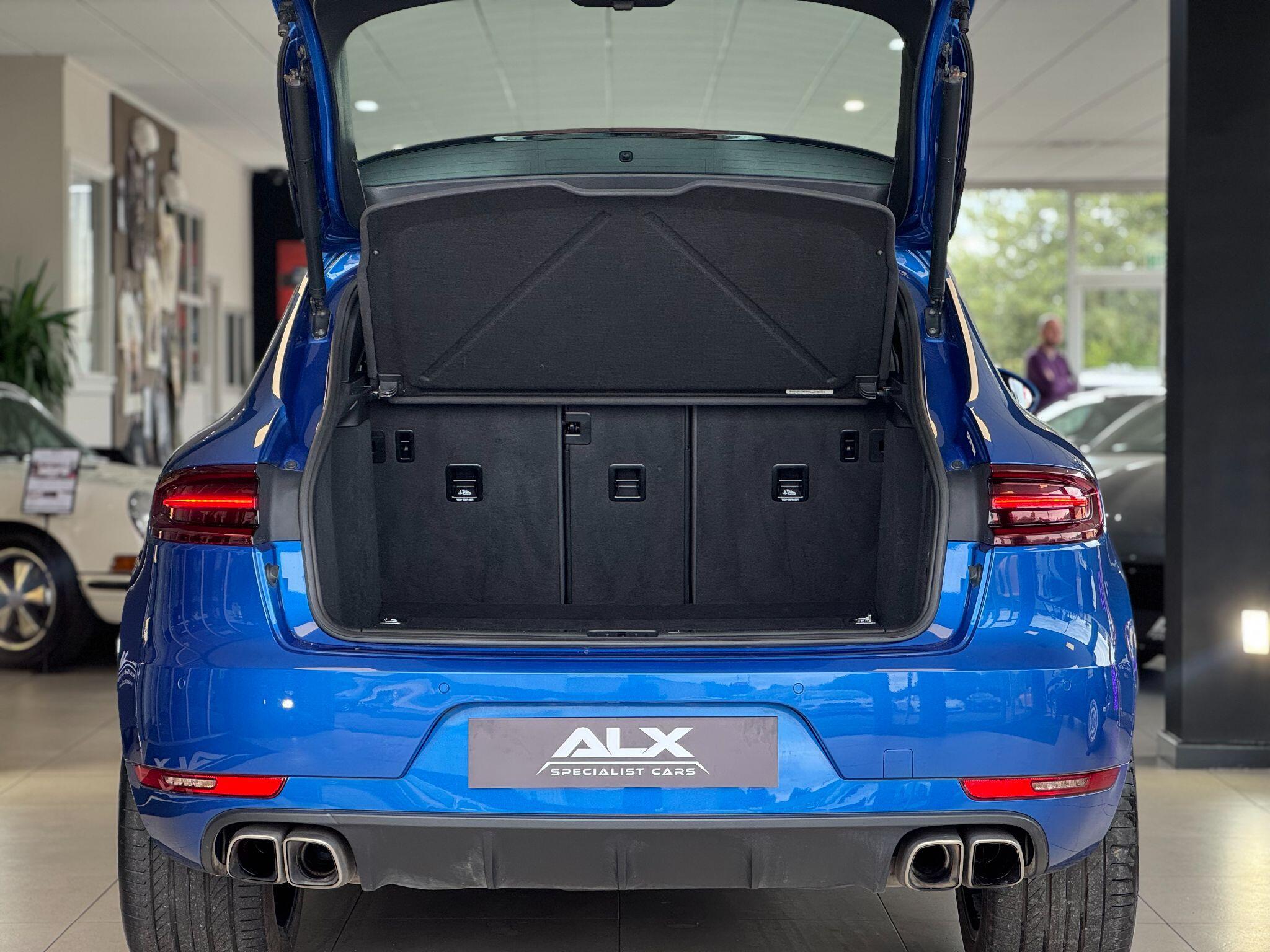 Porsche Macan - Image 14
