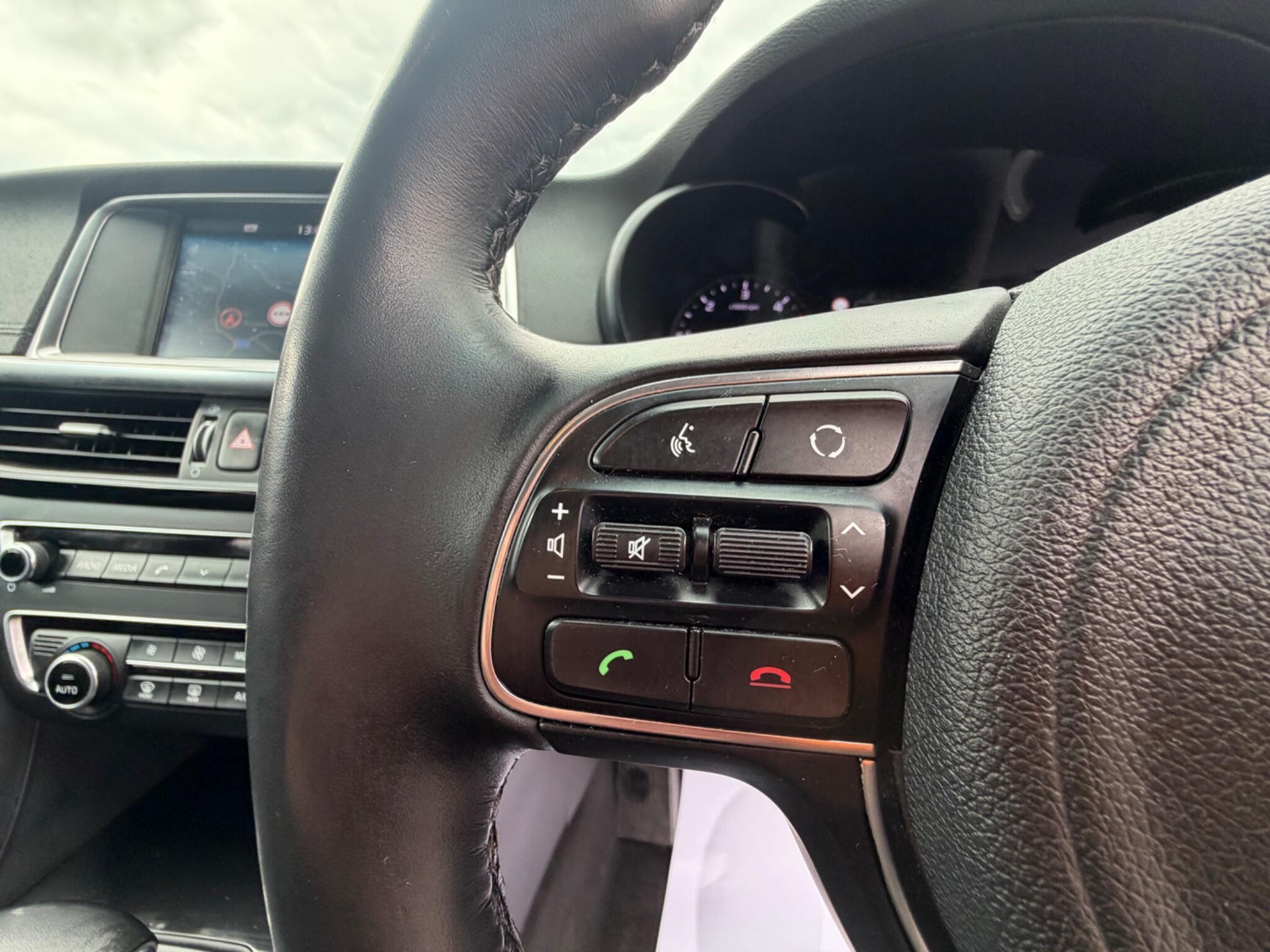 Kia Optima - Image 19