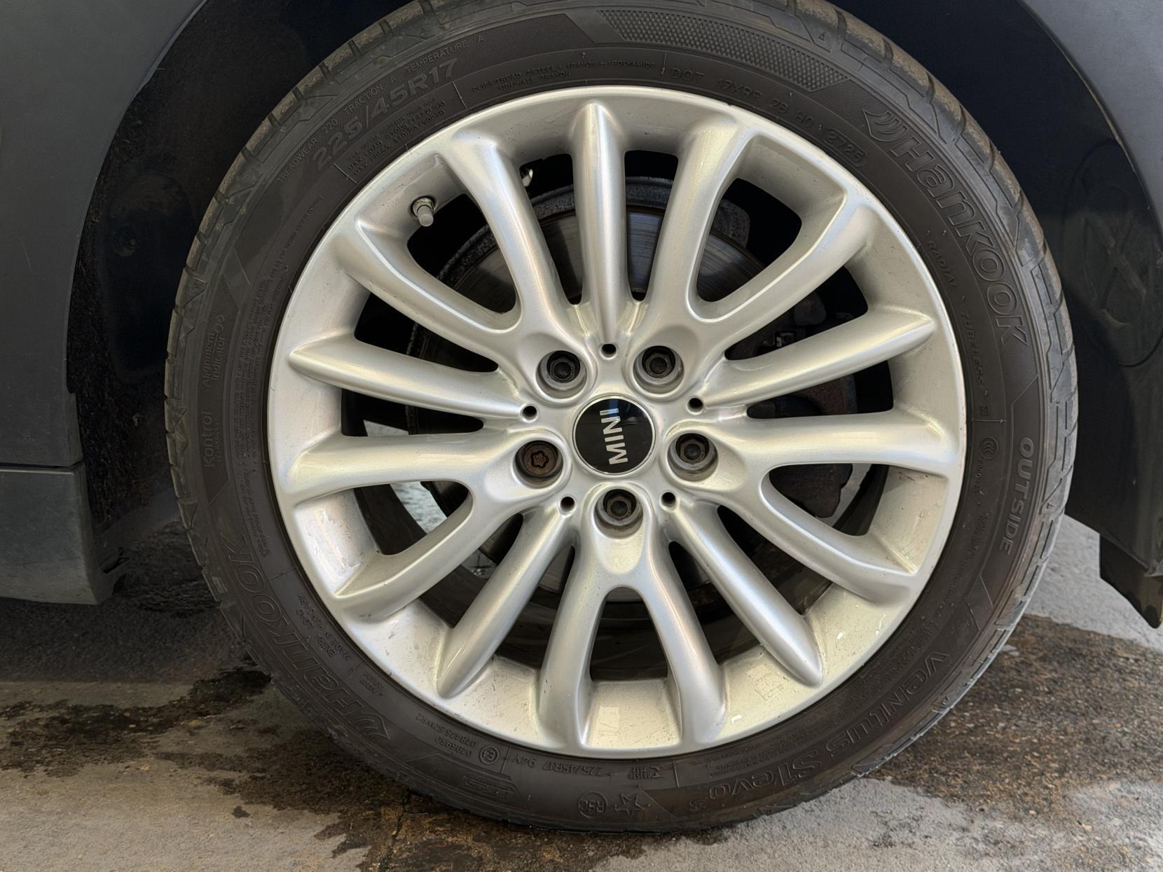MINI Clubman - Image 16