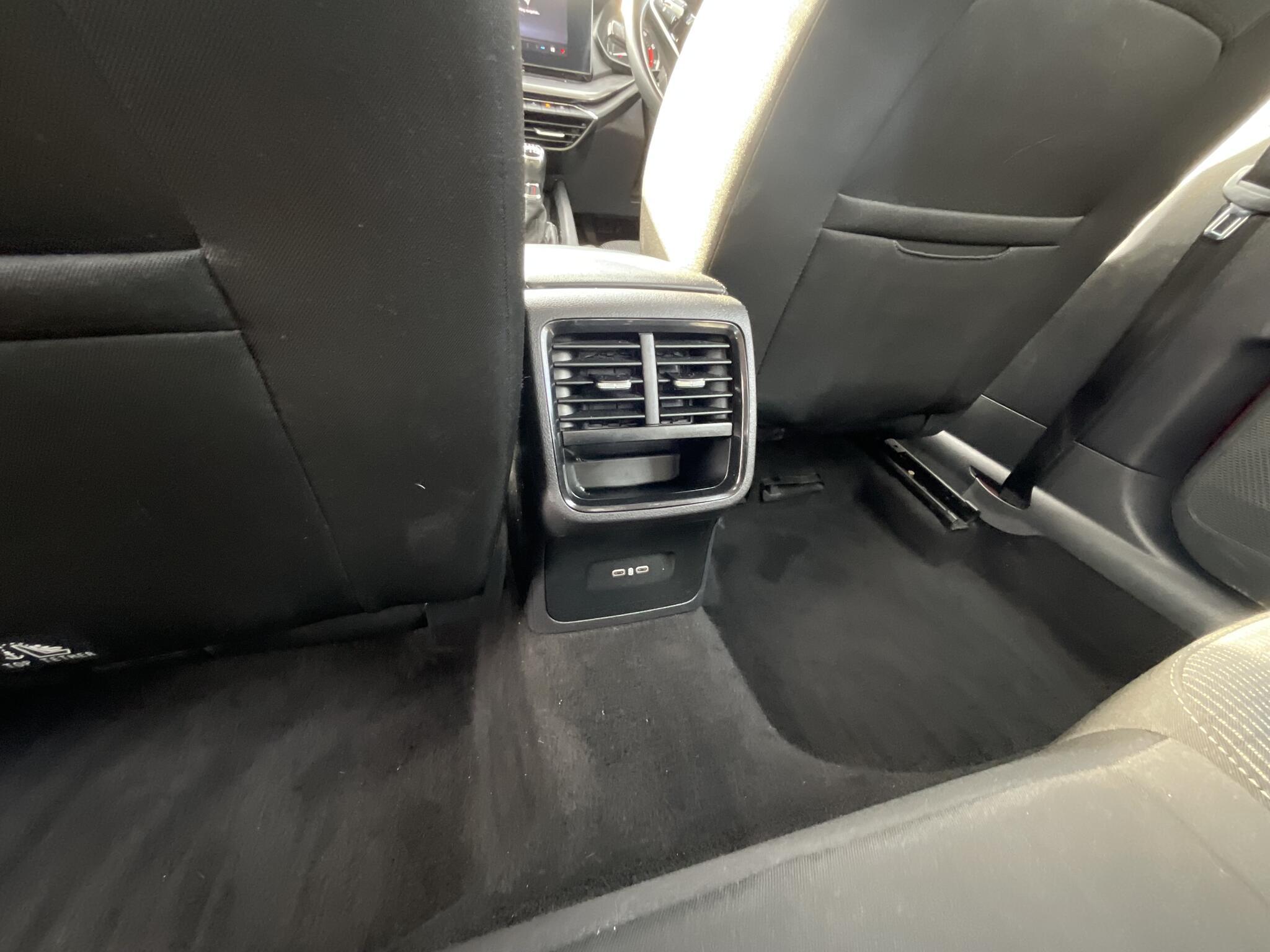 Skoda Octavia - Image 17