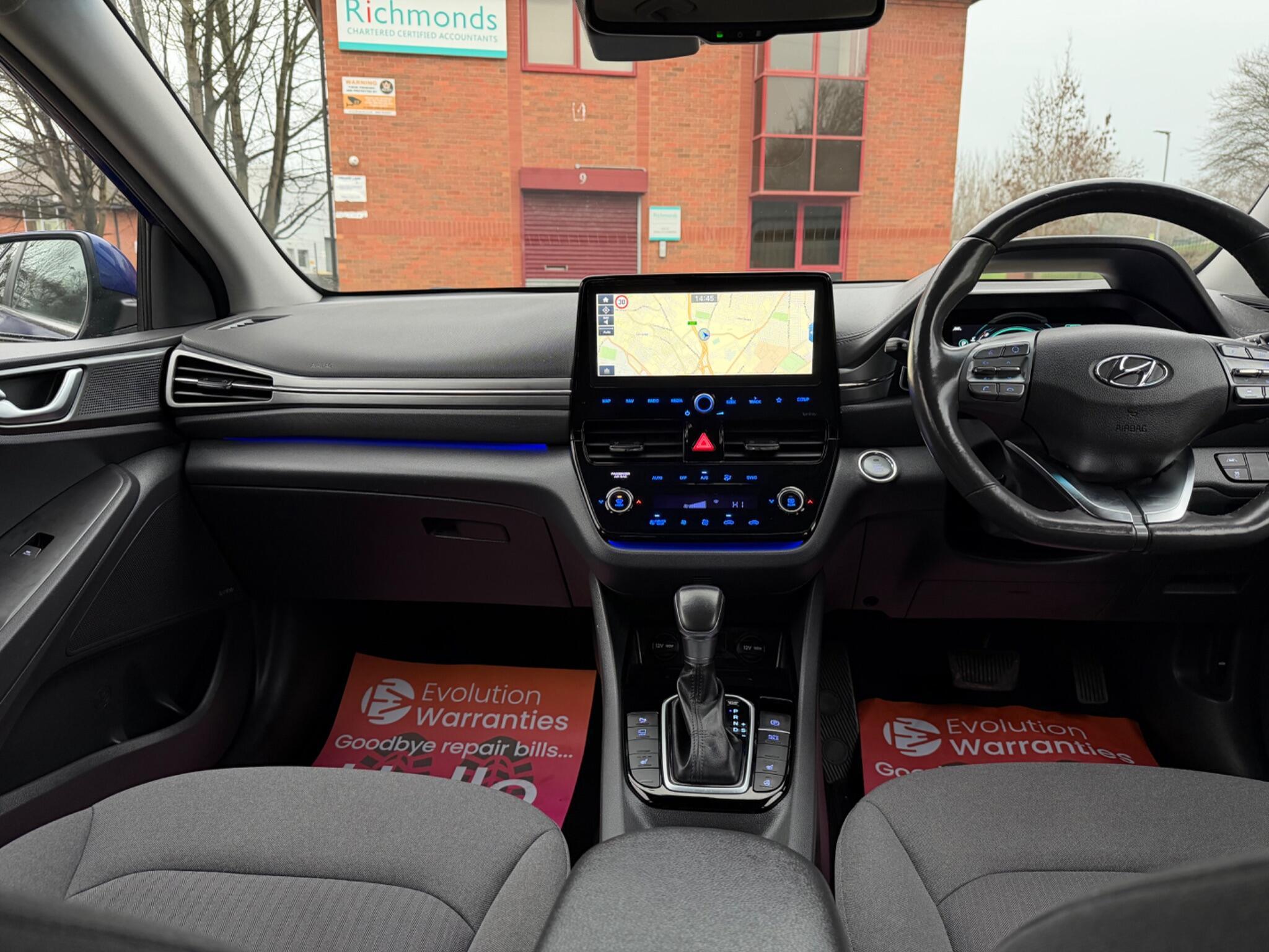 Hyundai Ioniq - Image 59