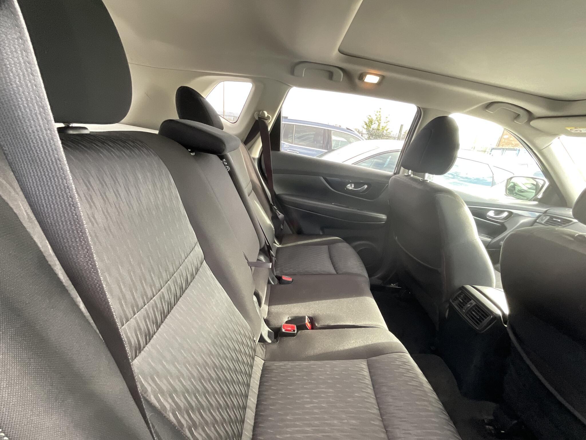 Nissan X-Trail - Image 11
