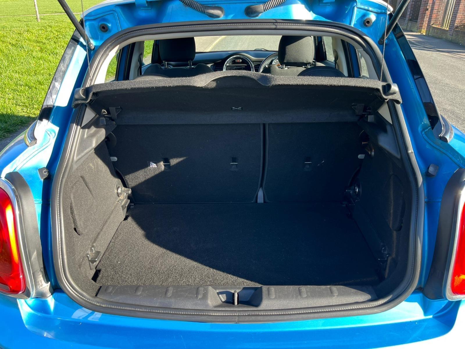 MINI Hatch - Image 12