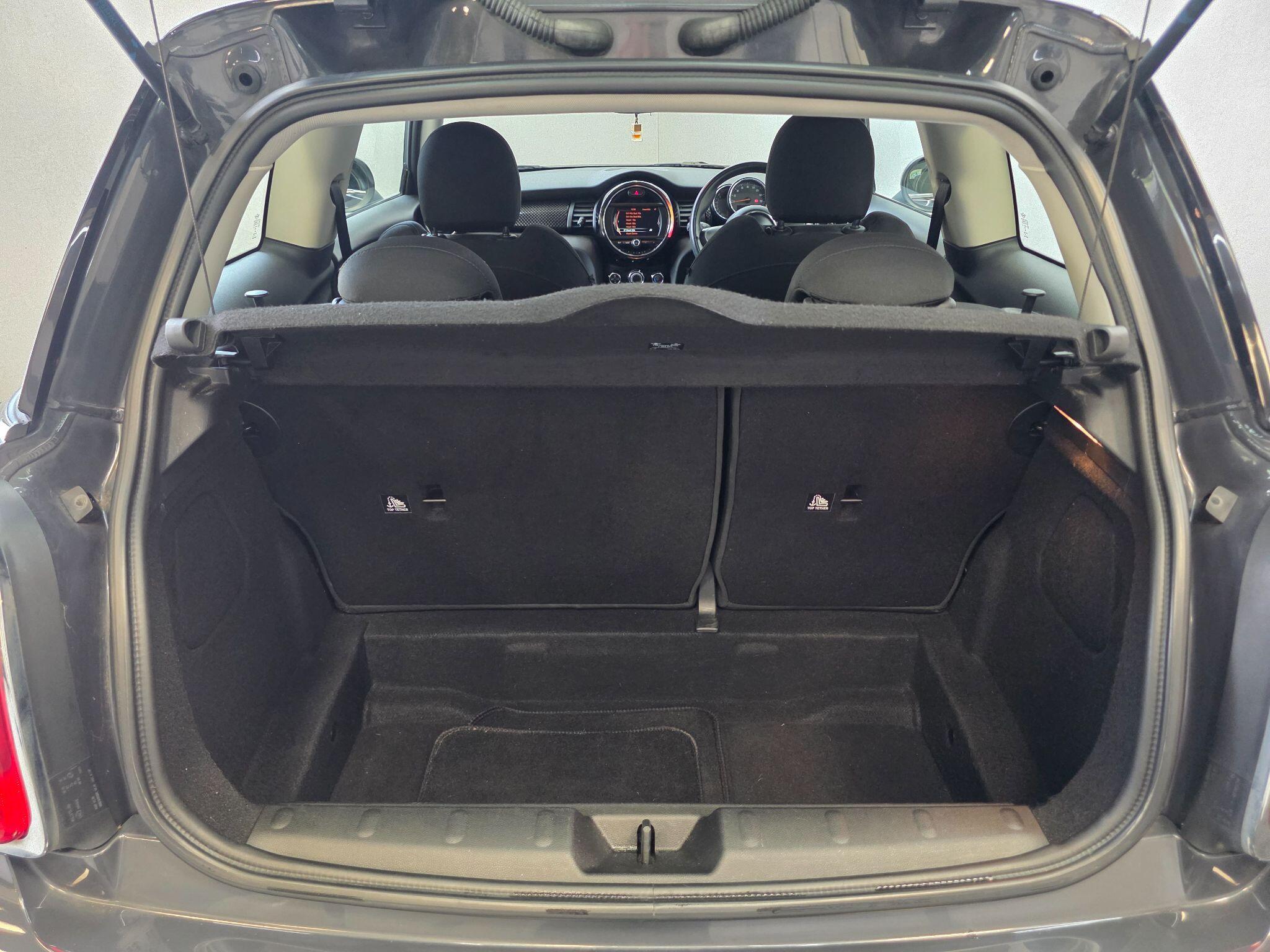 MINI Hatch - Image 25