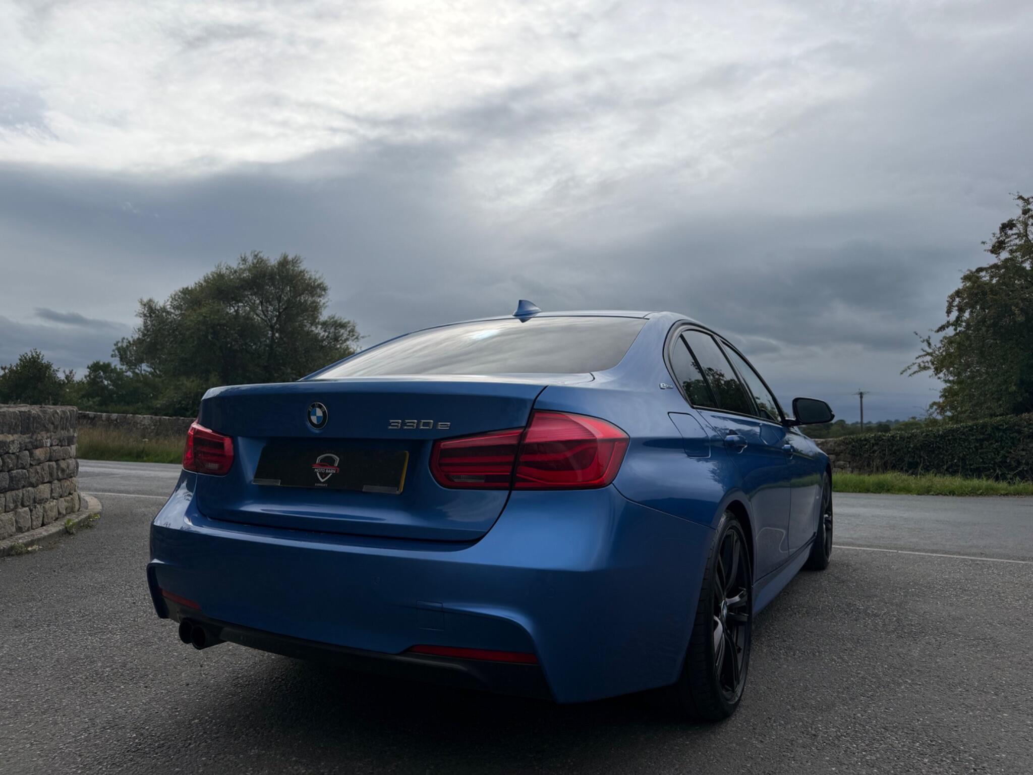 BMW 3 Series - Image 16