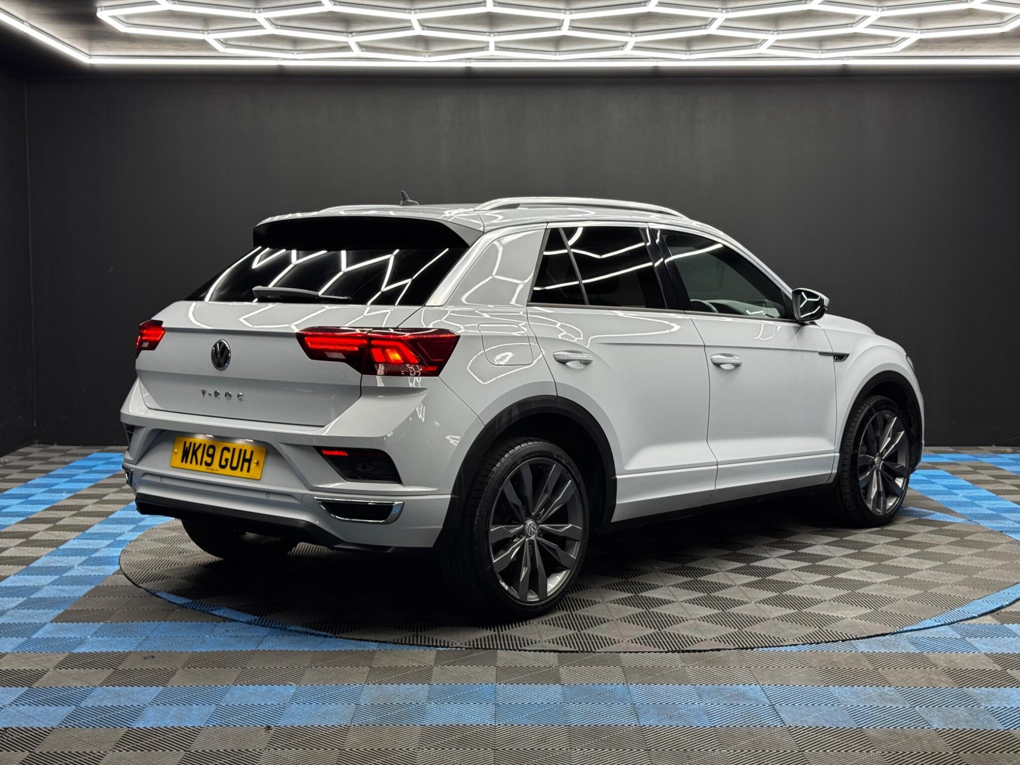 Volkswagen T-Roc - Image 5