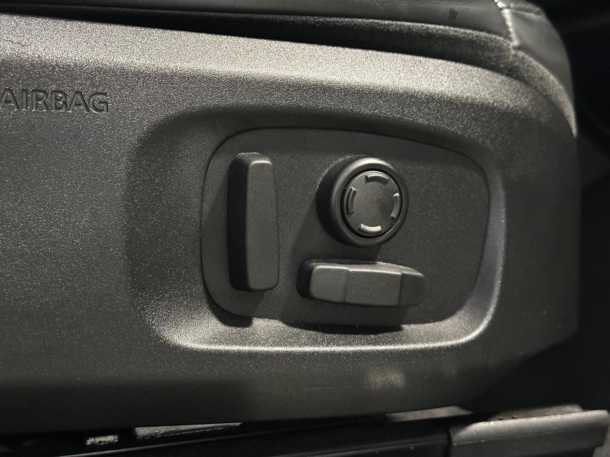 Land Rover Range Rover Evoque - Image 12