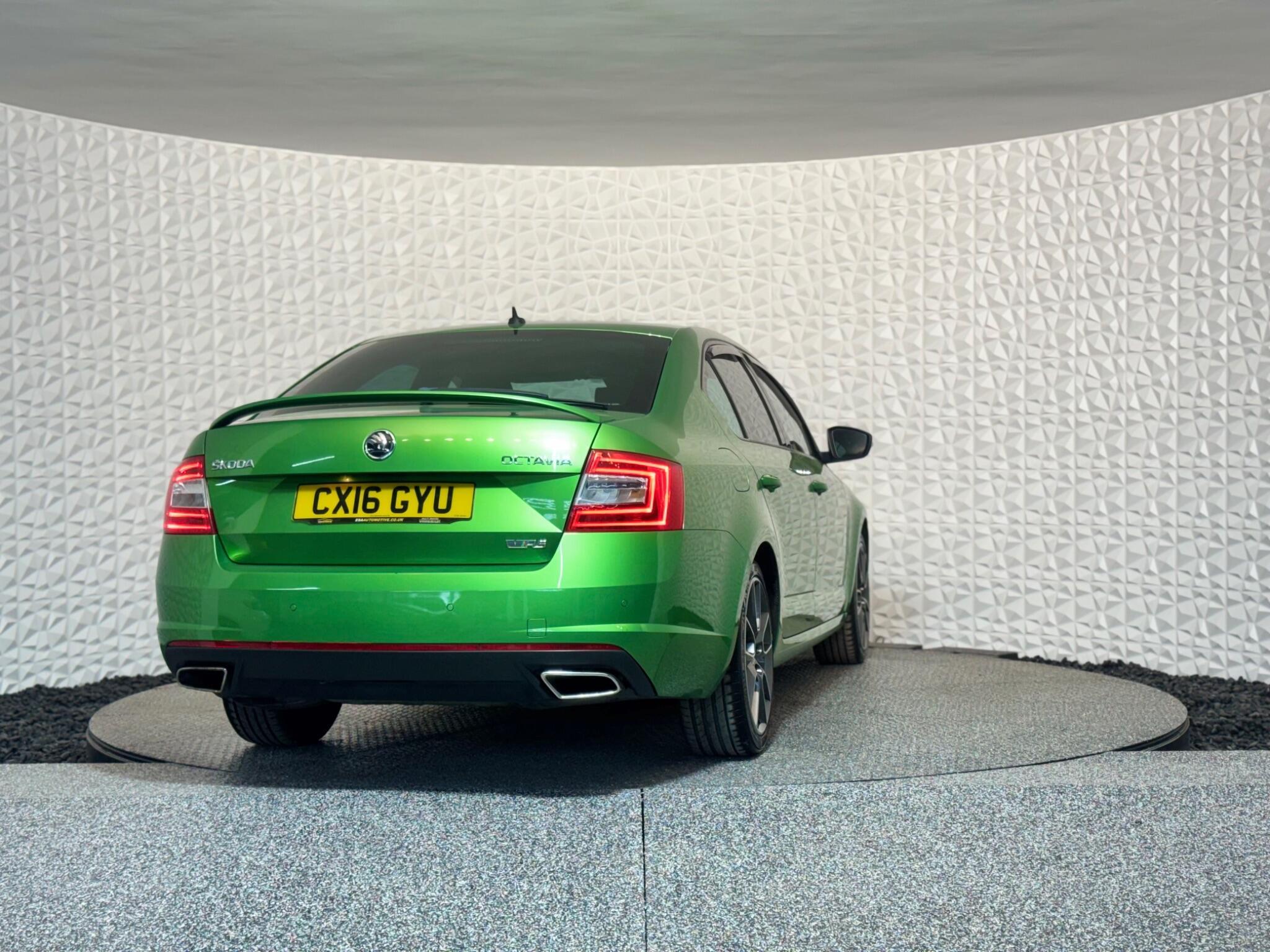 Skoda Octavia - Image 10