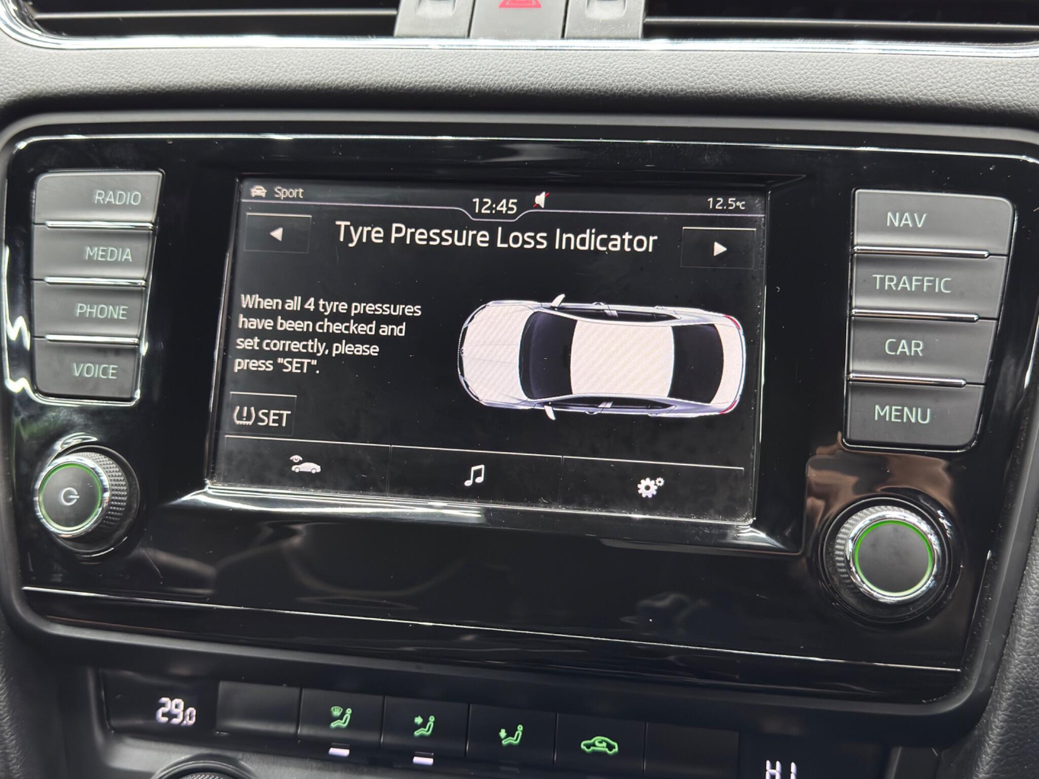 Skoda Octavia - Image 35