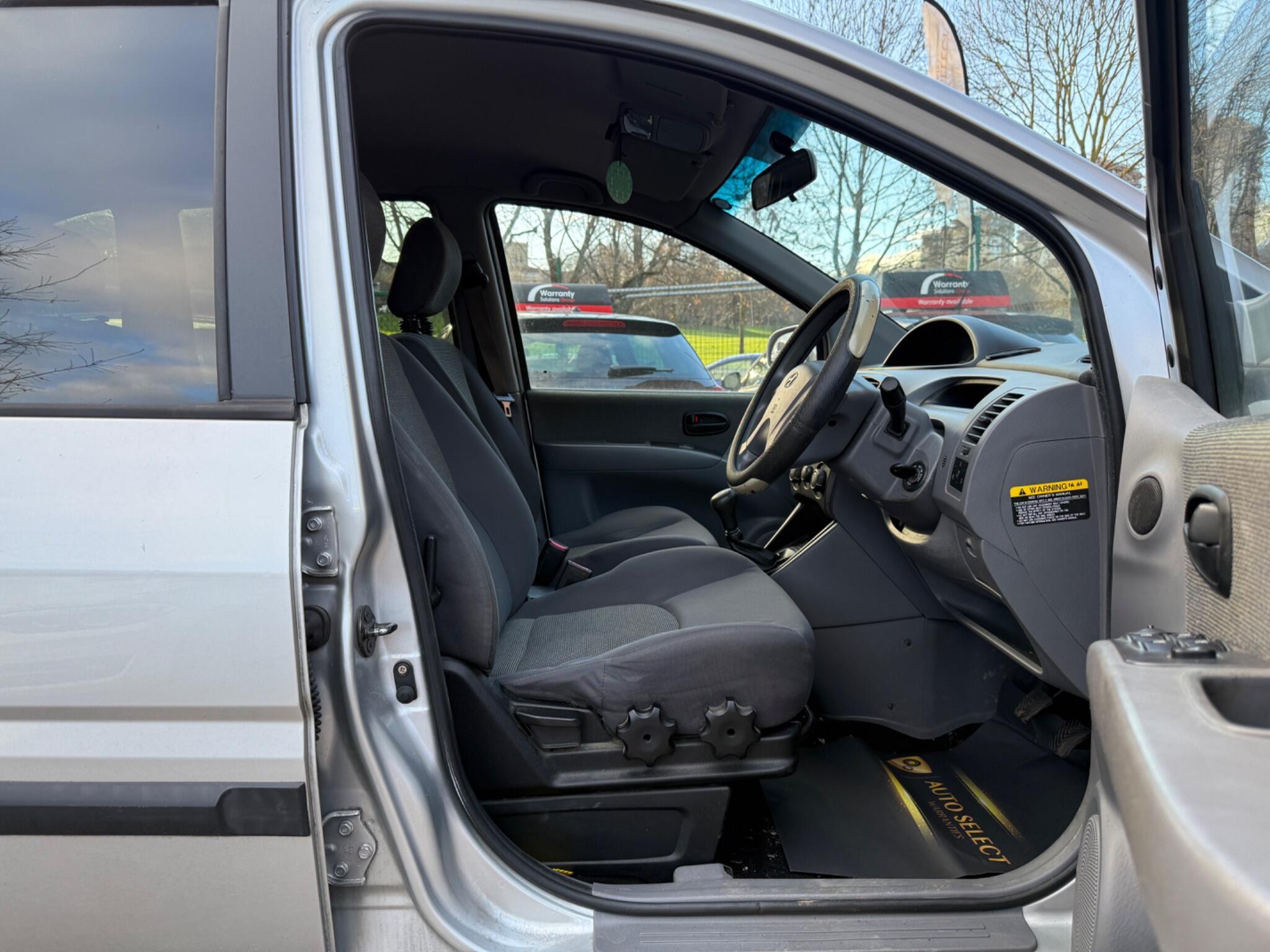 Hyundai Matrix - Image 13